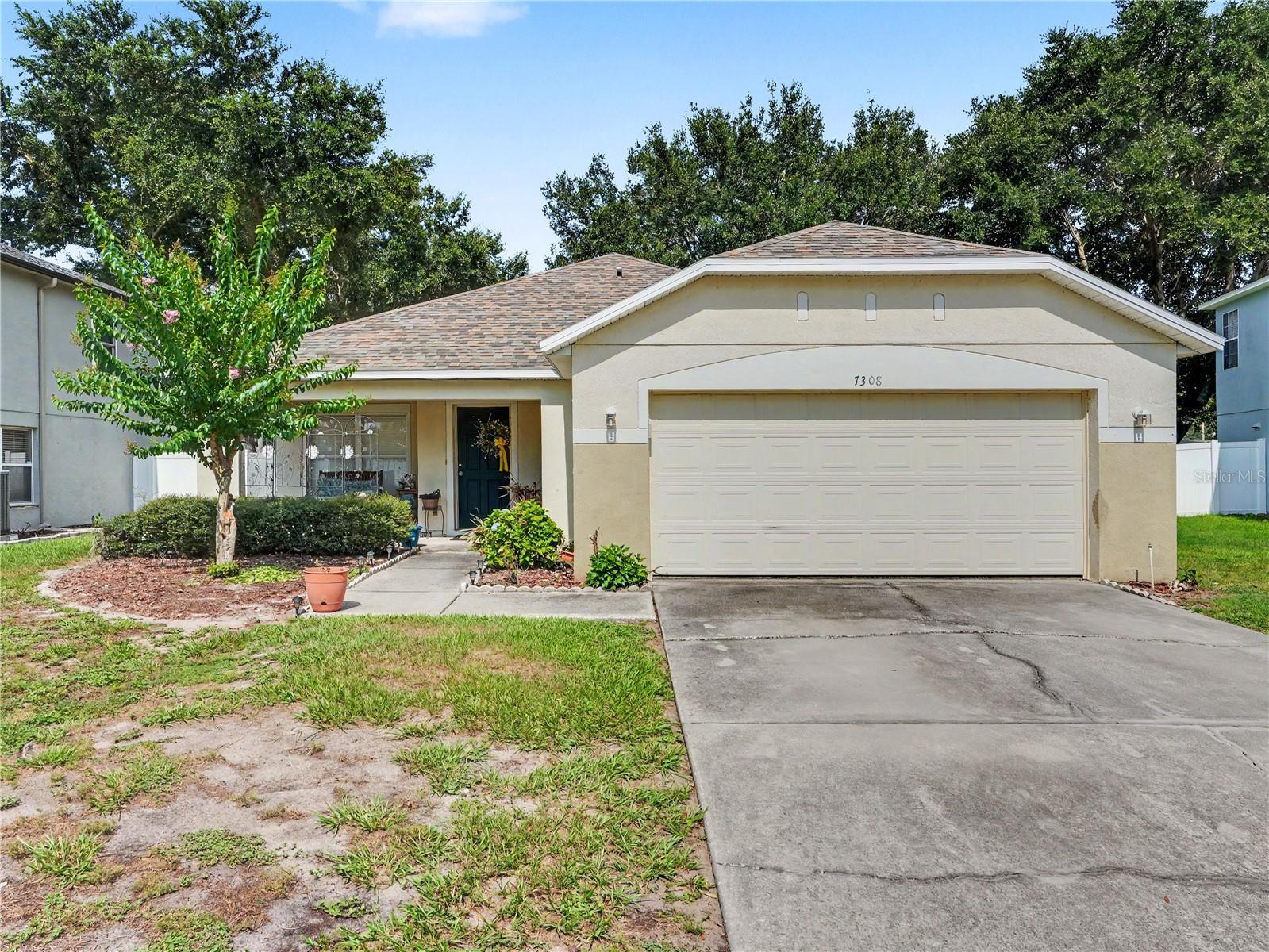 Investment Opportunity in Lakeland!!!  This home features 3 bedrooms and 2 bathrooms with 1358 sqft.  The bones of this property are in great shape featuring 2004 build block construction, a 2024 roof and a 5 year old HVAC system.  The interior will need a thorough update to maximize potential value. Perfect opportunity to build equity for any investor or homeowner.