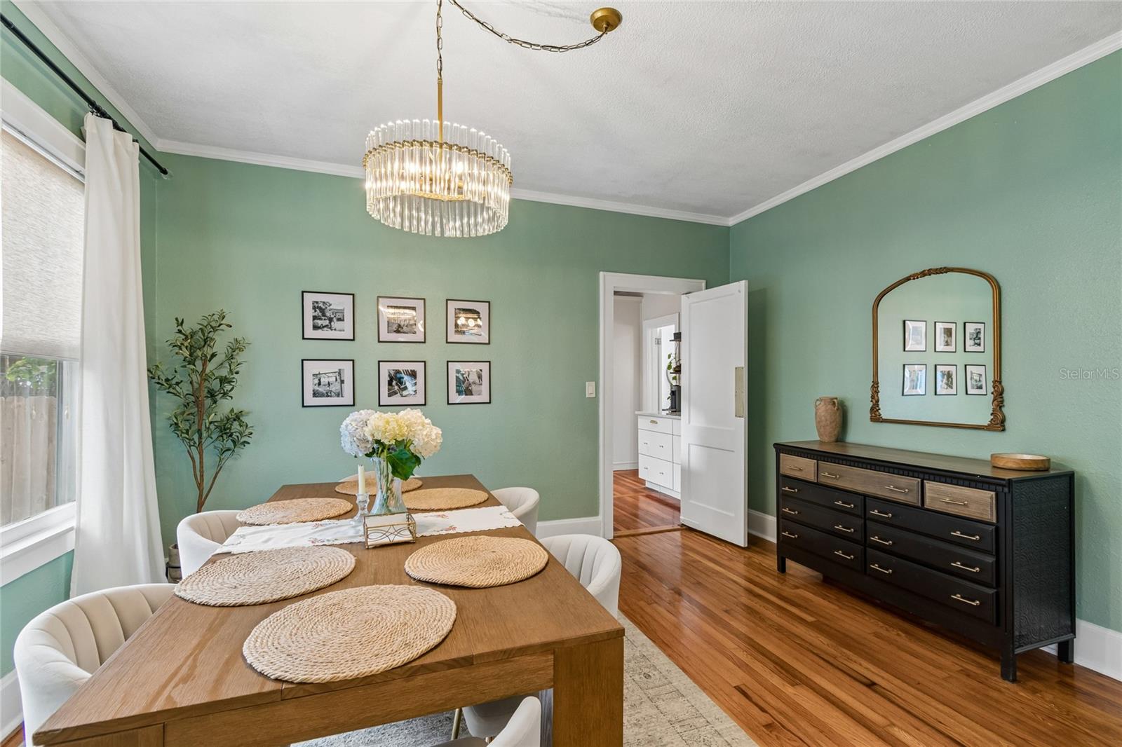 HAMPTON TERRACE - Residential