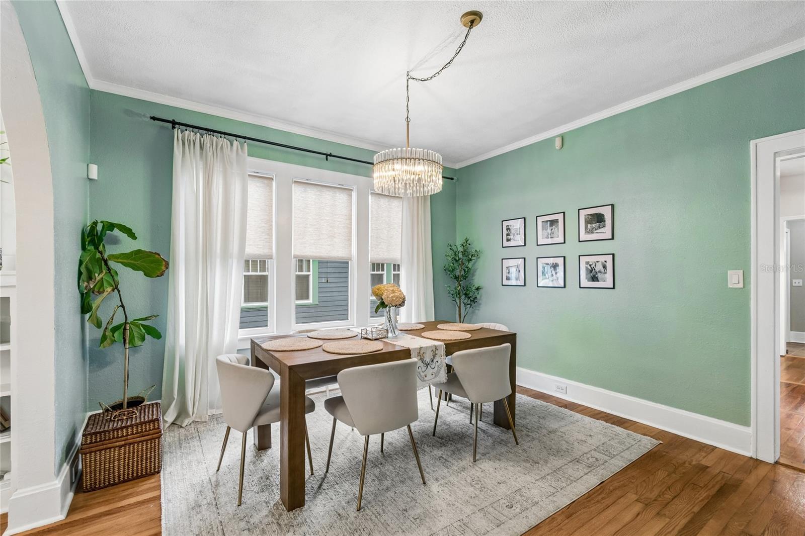 HAMPTON TERRACE - Residential
