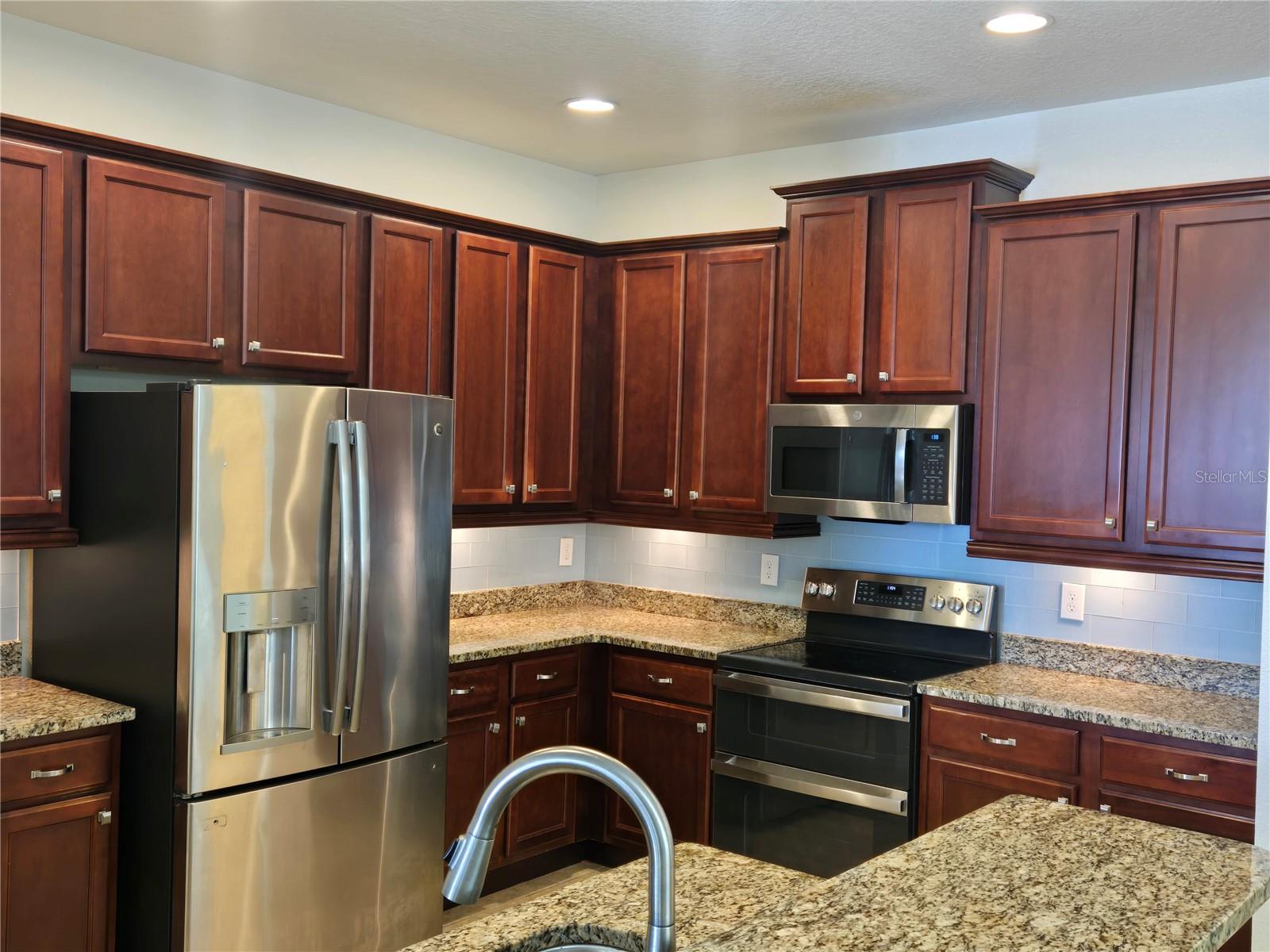 SUMMERPORT TRL - Residential