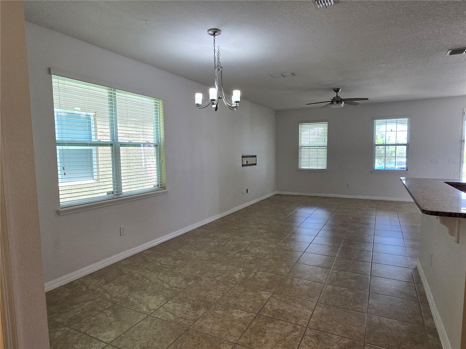 SUMMERPORT TRL - Residential