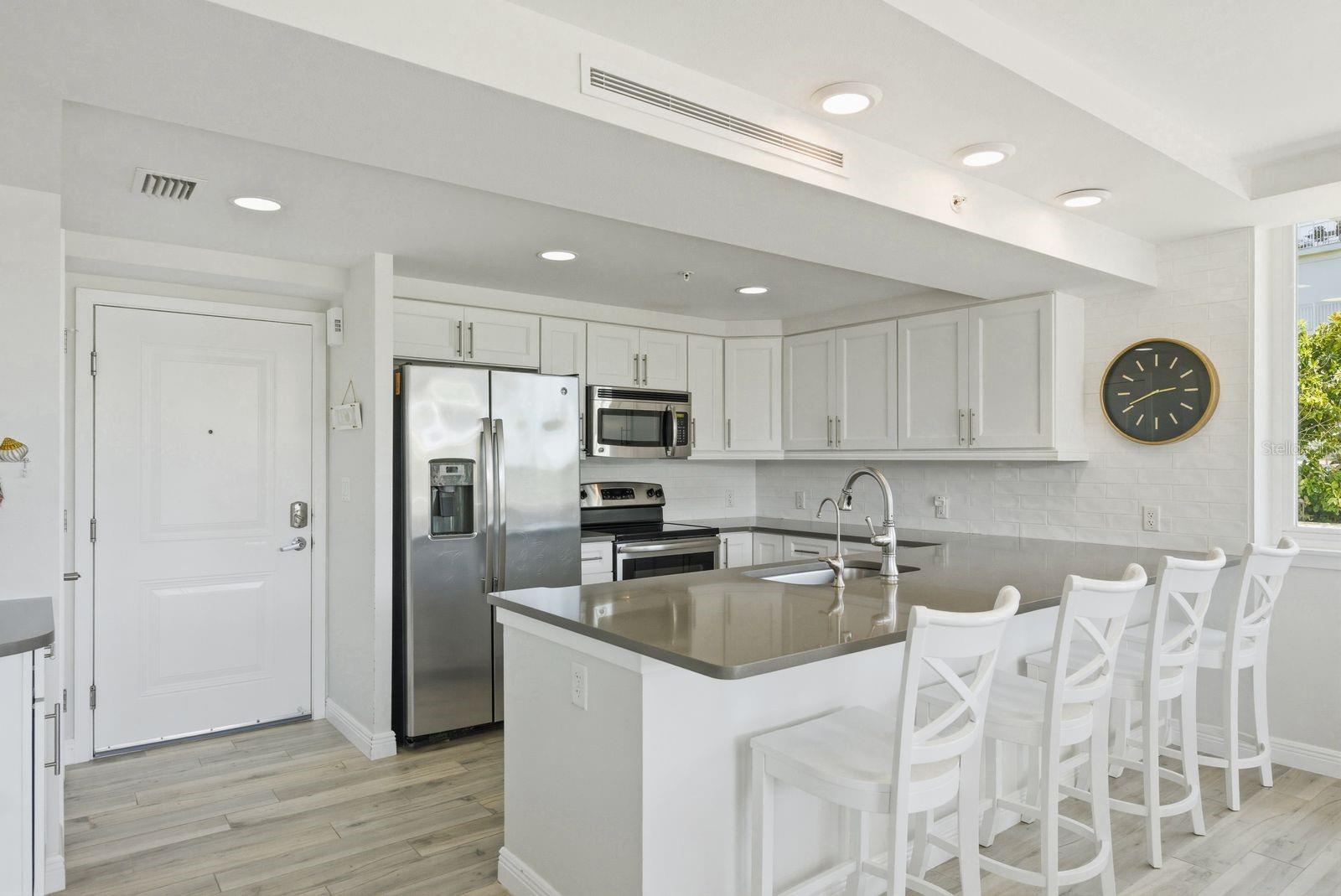 ISLAND WAY TOWERS CONDO - Residential Lease
