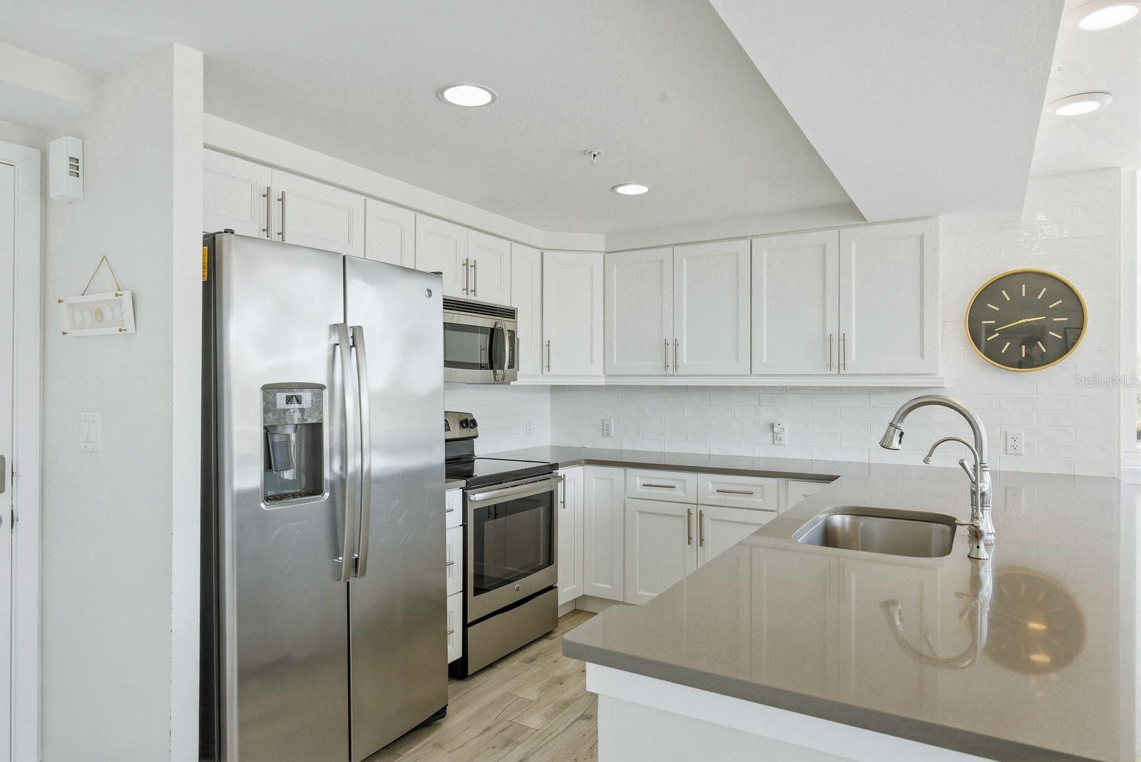 ISLAND WAY TOWERS CONDO - Residential Lease