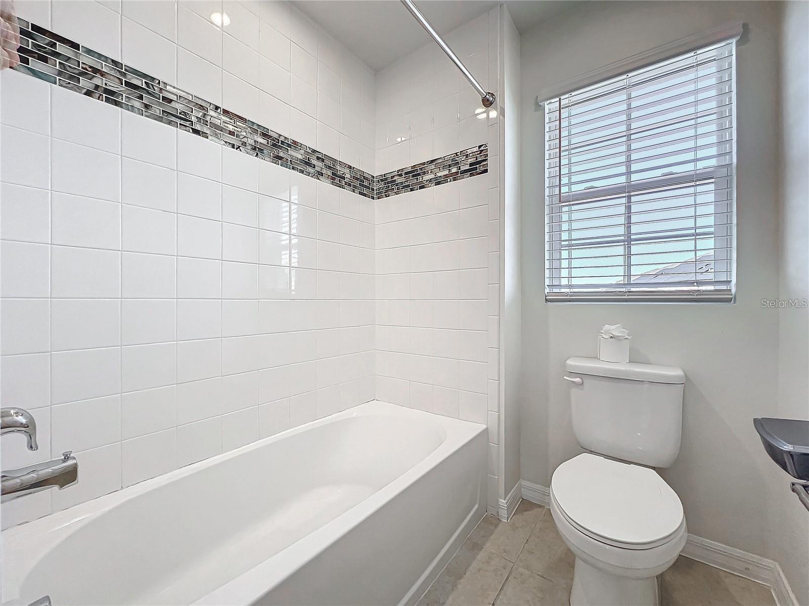 RANDAL WALK - Residential Lease