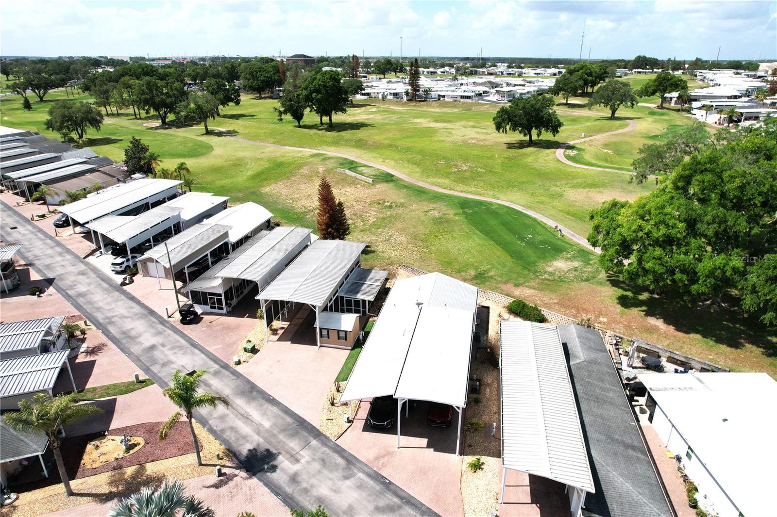 DEER CREEK GOLF & TENNIS RV RESORT - Land