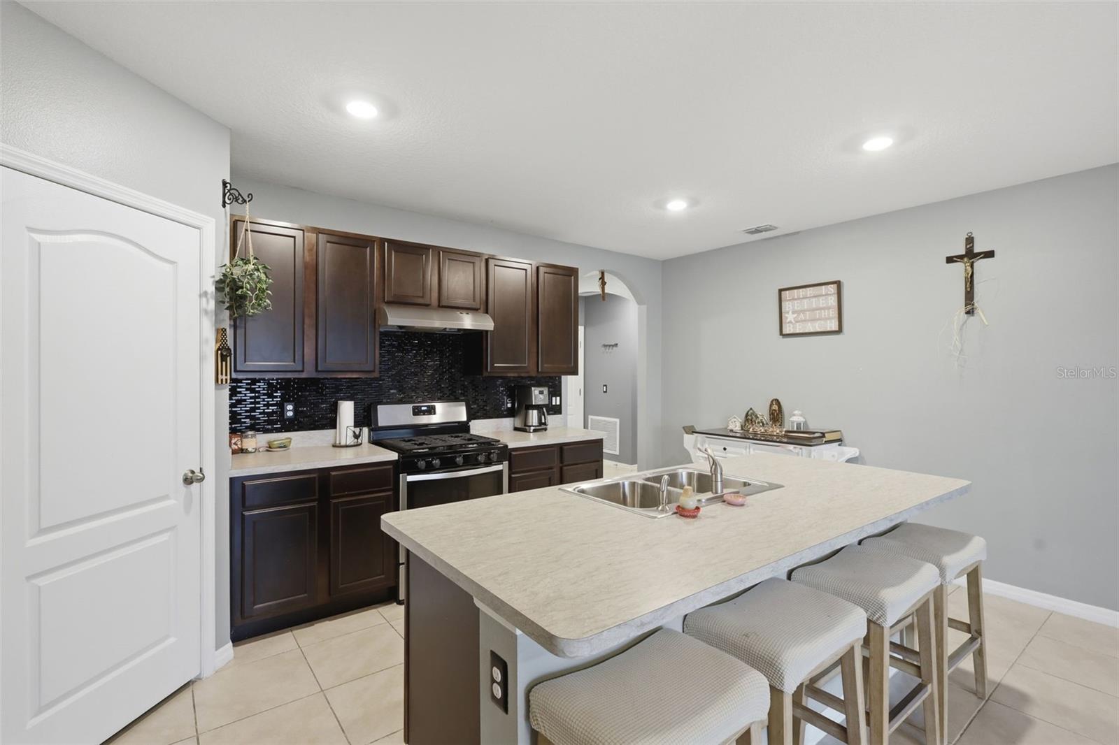 LAKE DENHAM ESTATES - Residential