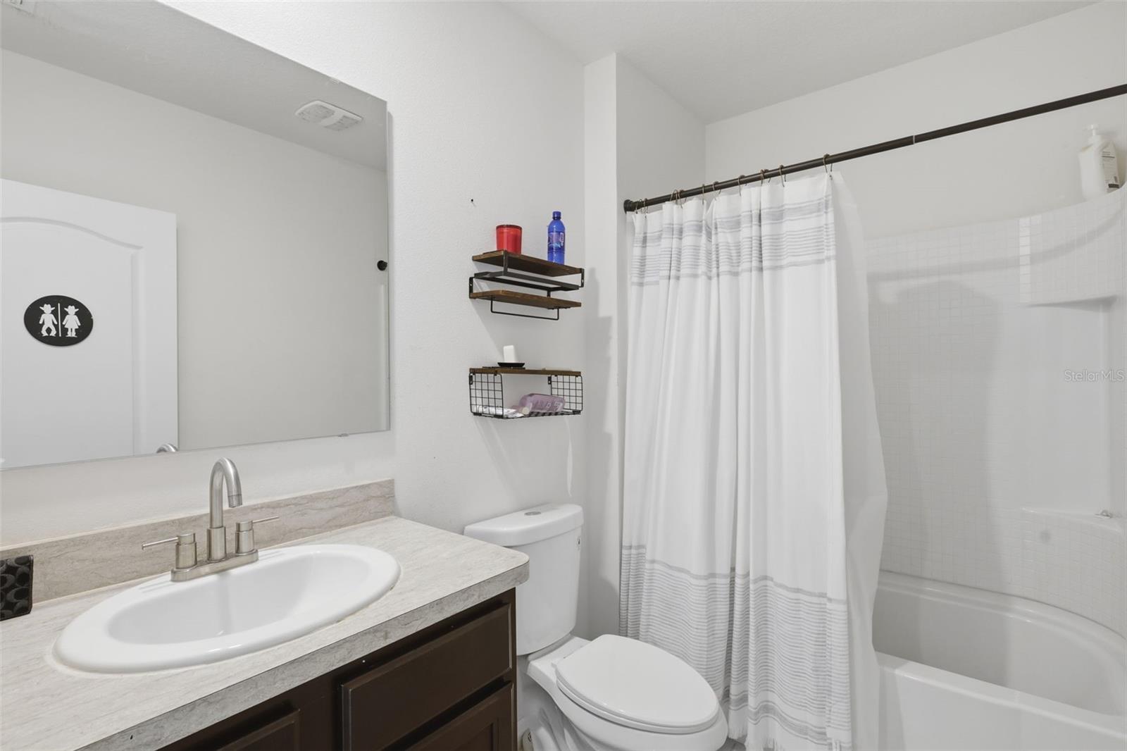 LAKE DENHAM ESTATES - Residential