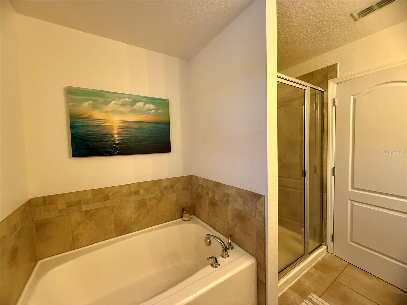 HAINES RIDGE PH 01 - Residential Lease