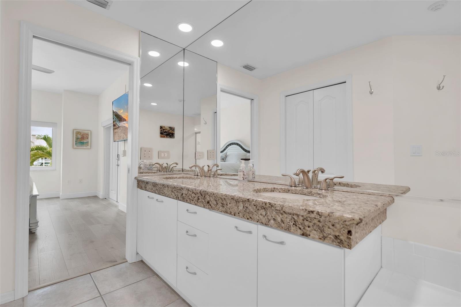 HUDSON LANDINGS - Residential