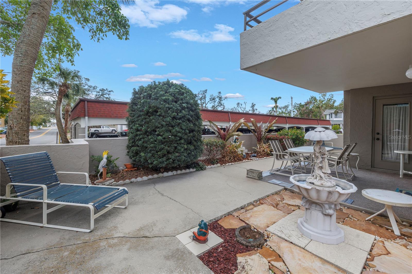 THE RIVERVIEW - Residential