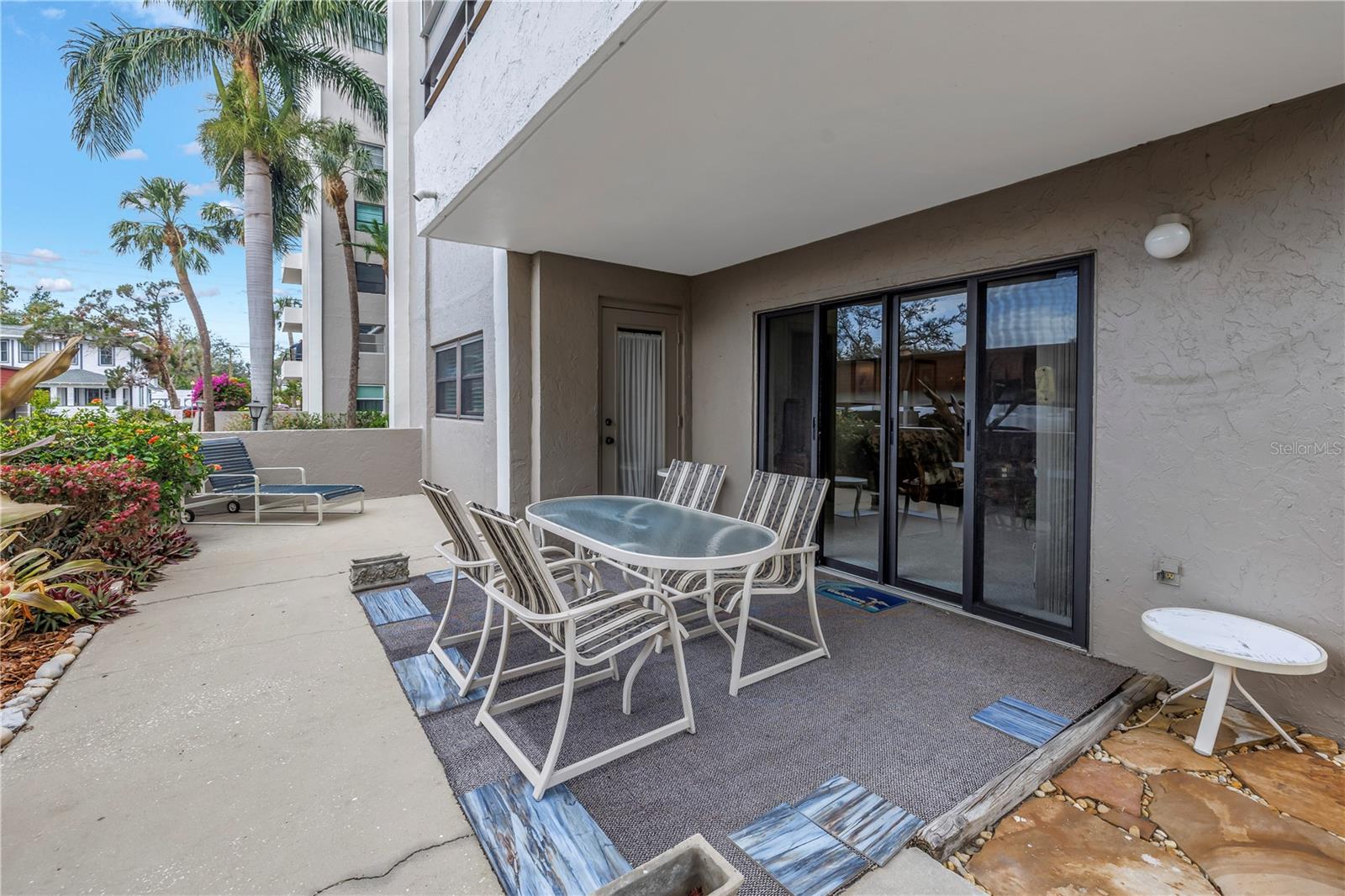 THE RIVERVIEW - Residential