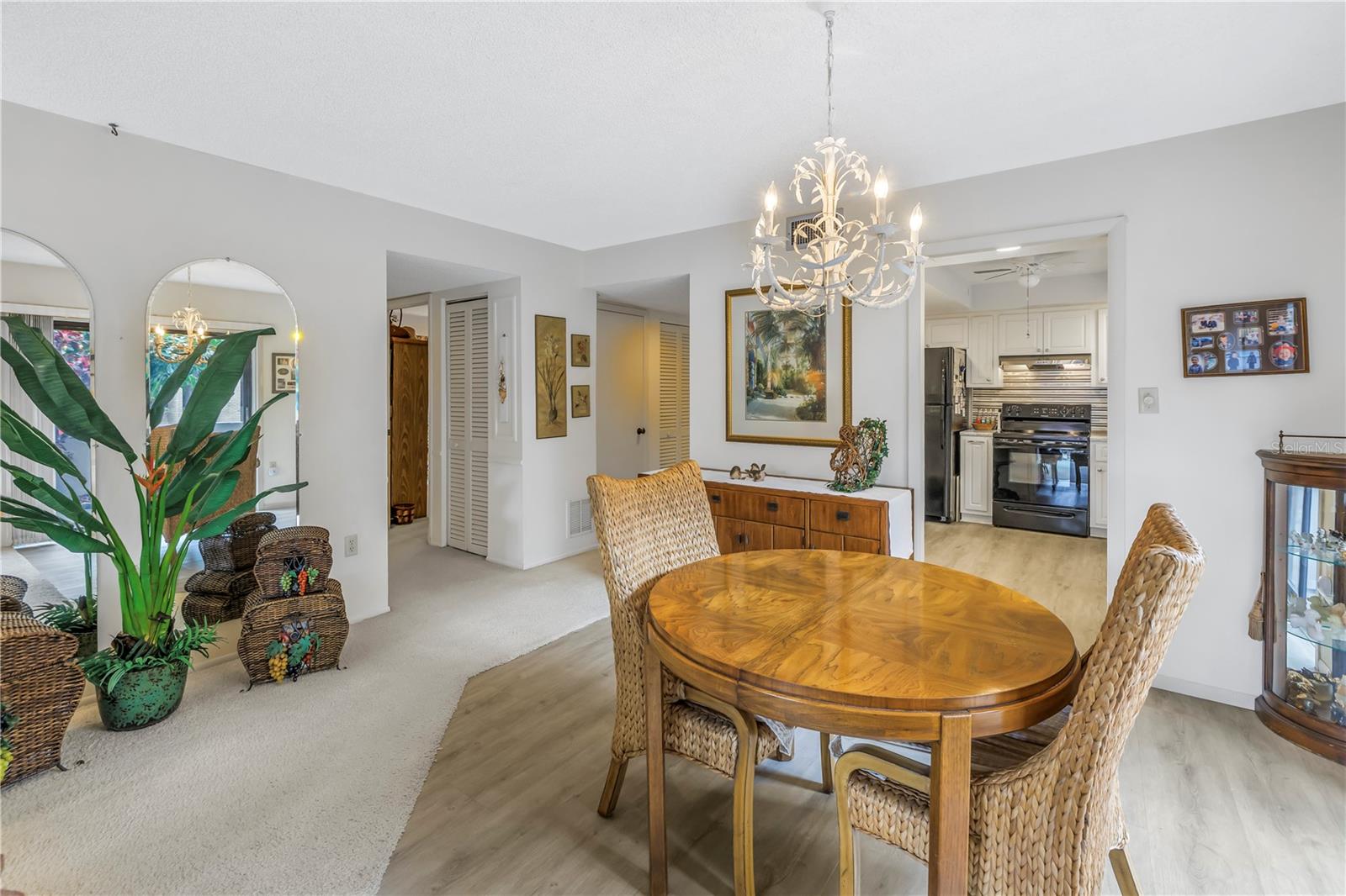 THE RIVERVIEW - Residential