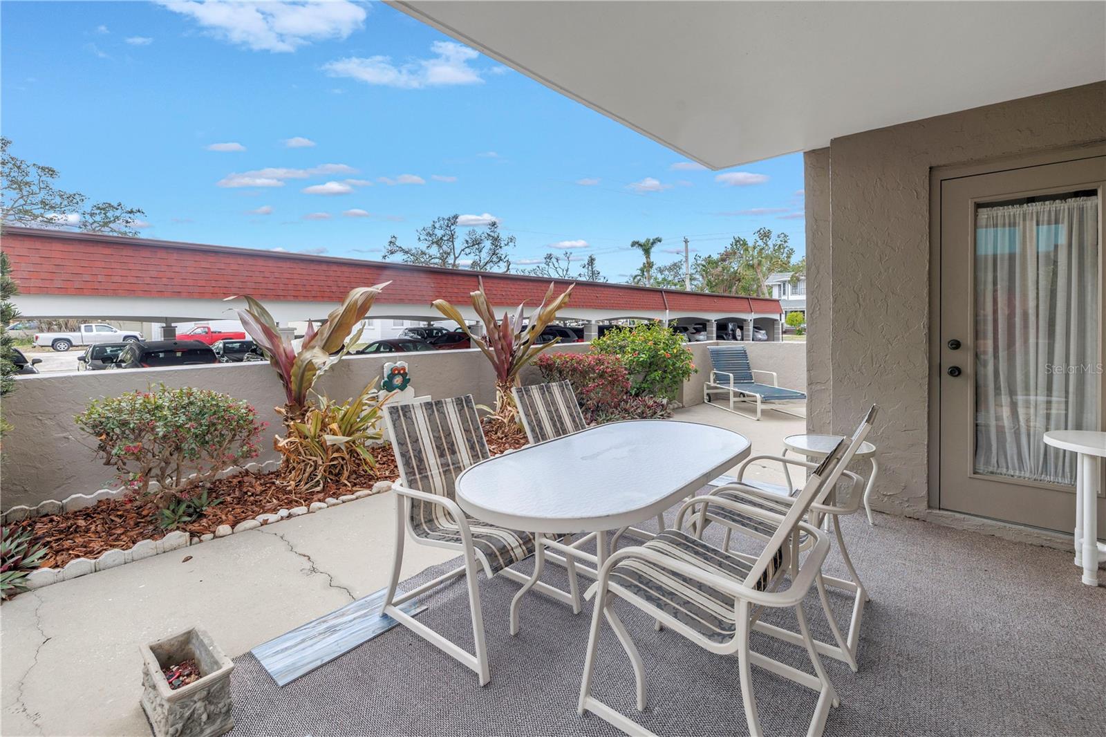 THE RIVERVIEW - Residential
