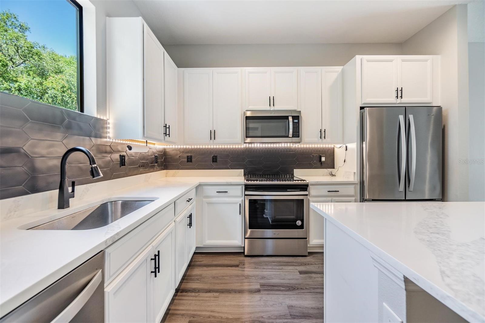 CARMEN PLACE TWNHMS - Residential Lease