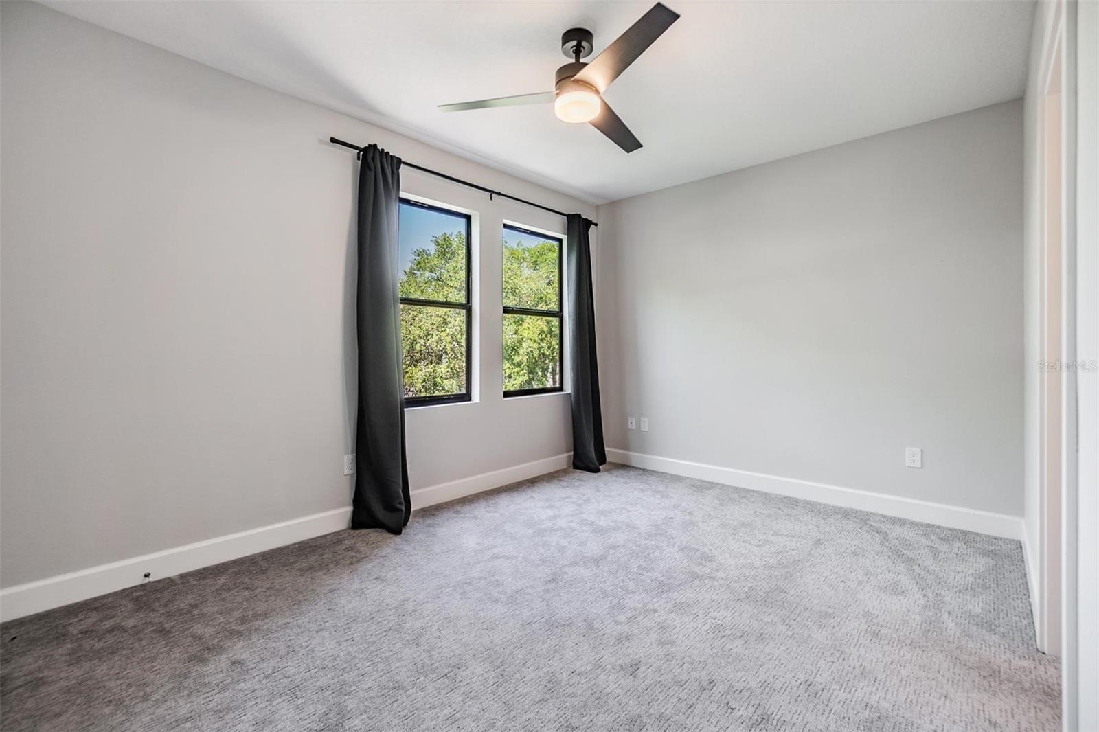 CARMEN PLACE TWNHMS - Residential Lease
