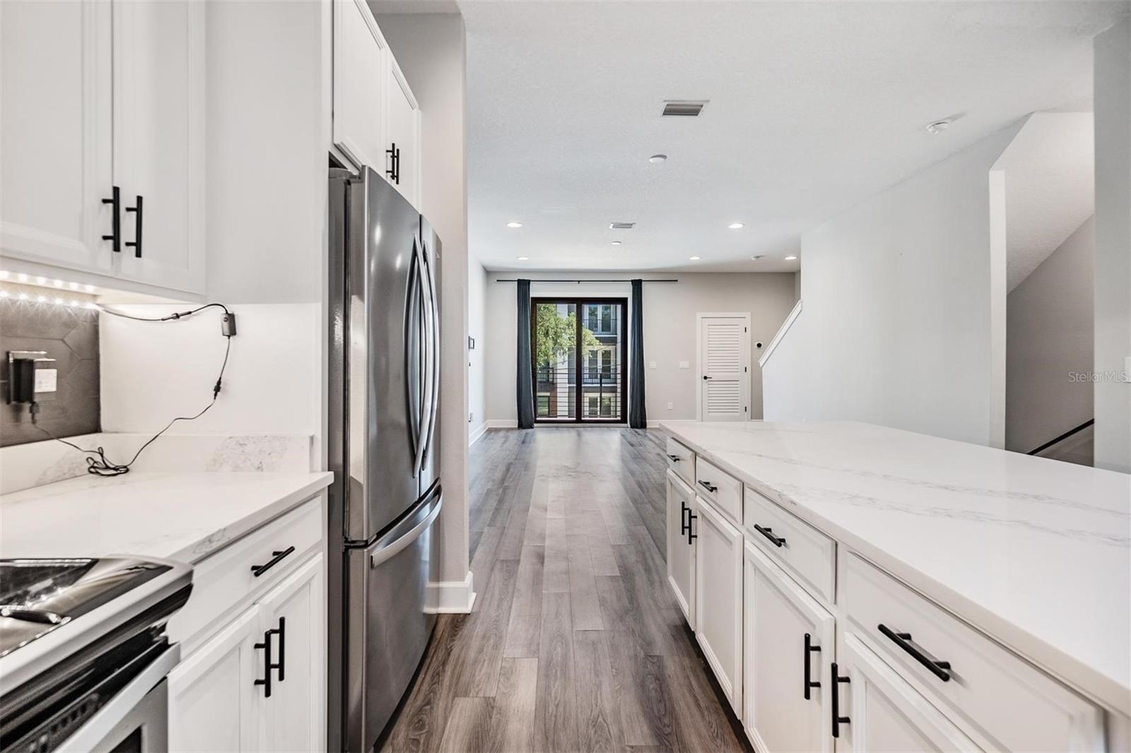 CARMEN PLACE TWNHMS - Residential Lease