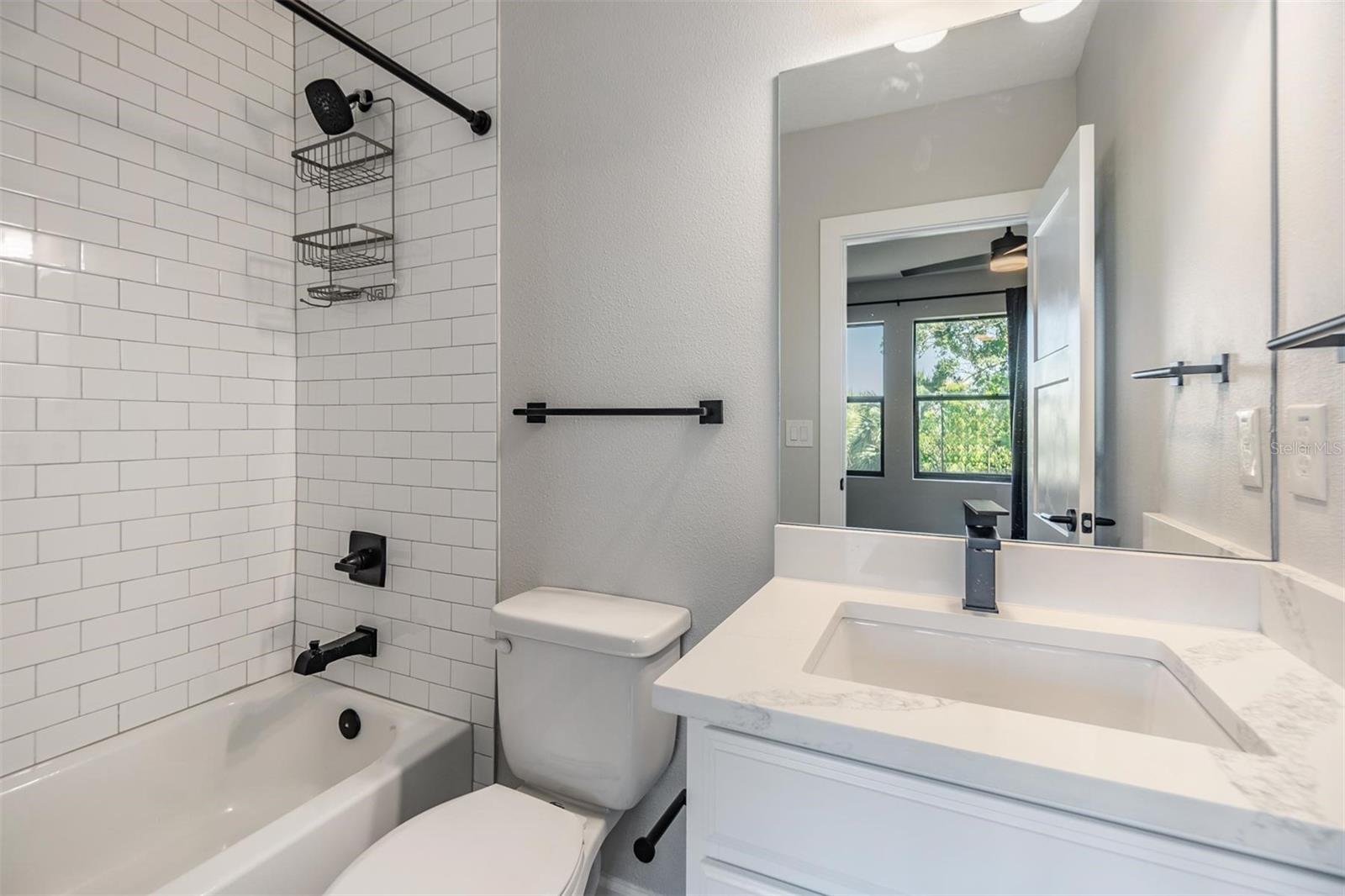 CARMEN PLACE TWNHMS - Residential Lease