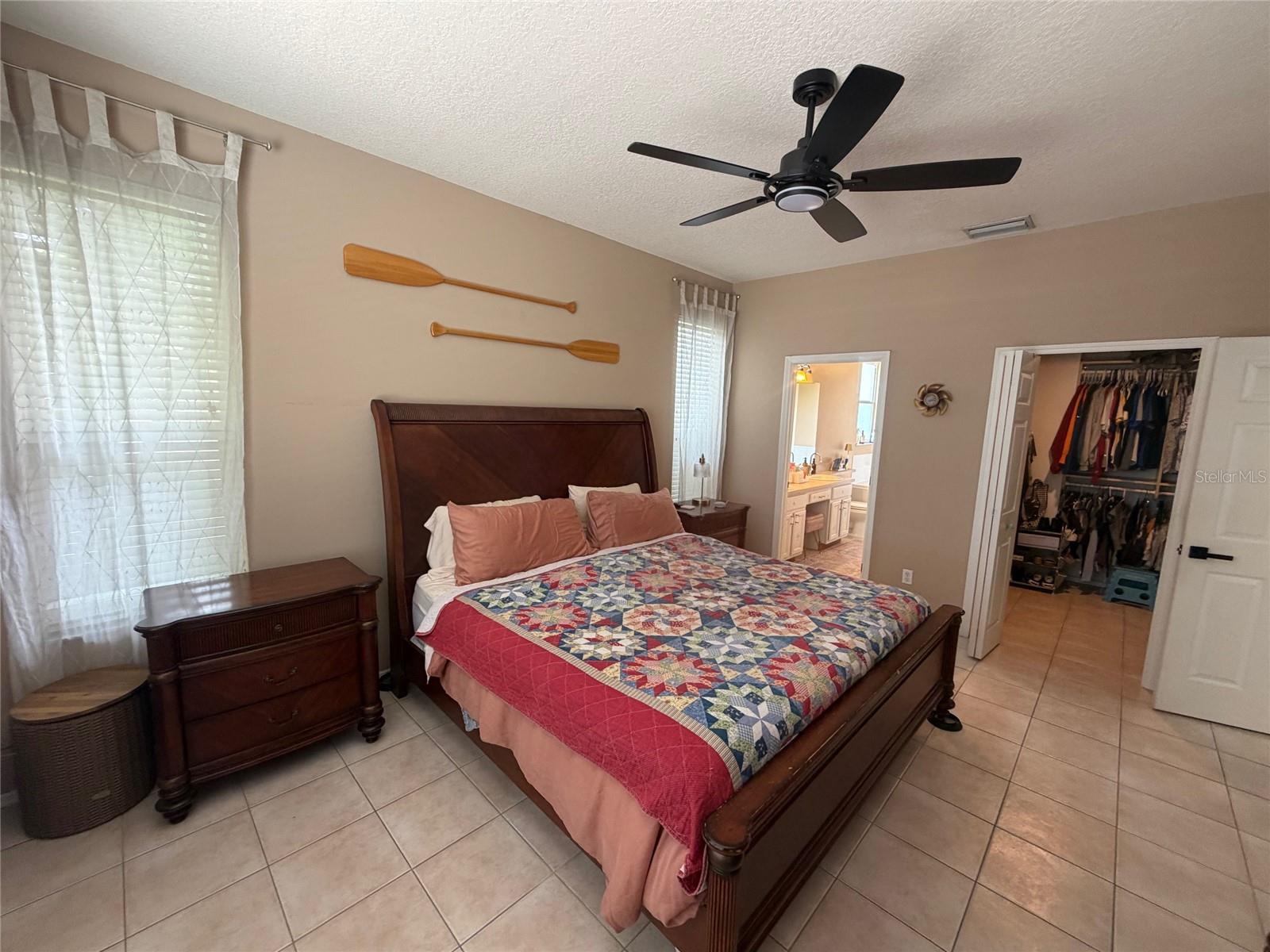 RIVER POINT OF MANATEE UNIT 2; LOT 18; BLOCK B; PB - Residential