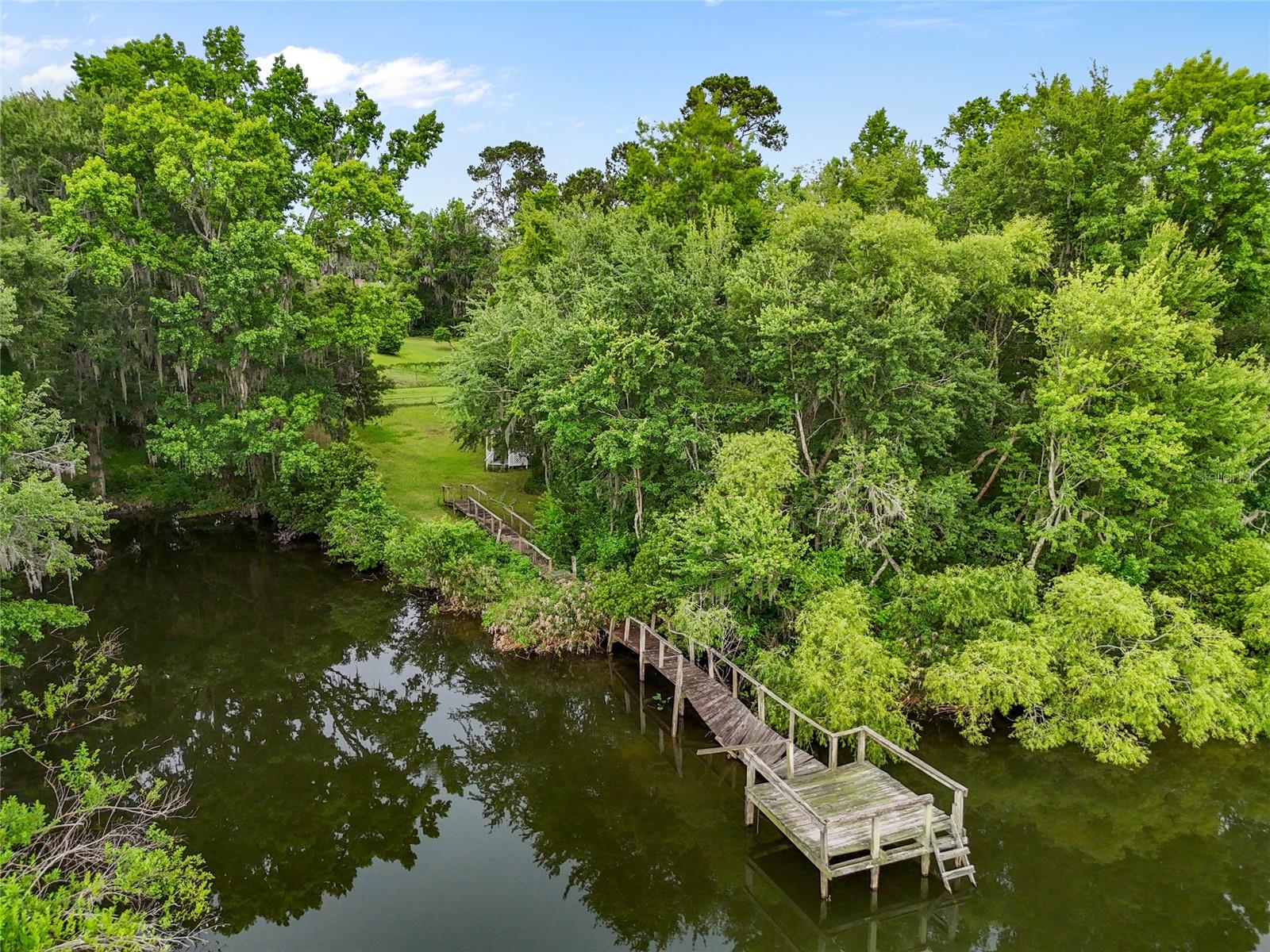 LAKE VILLAS - Residential