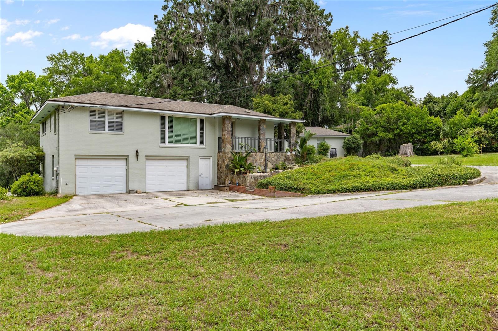 LAKE VILLAS - Residential
