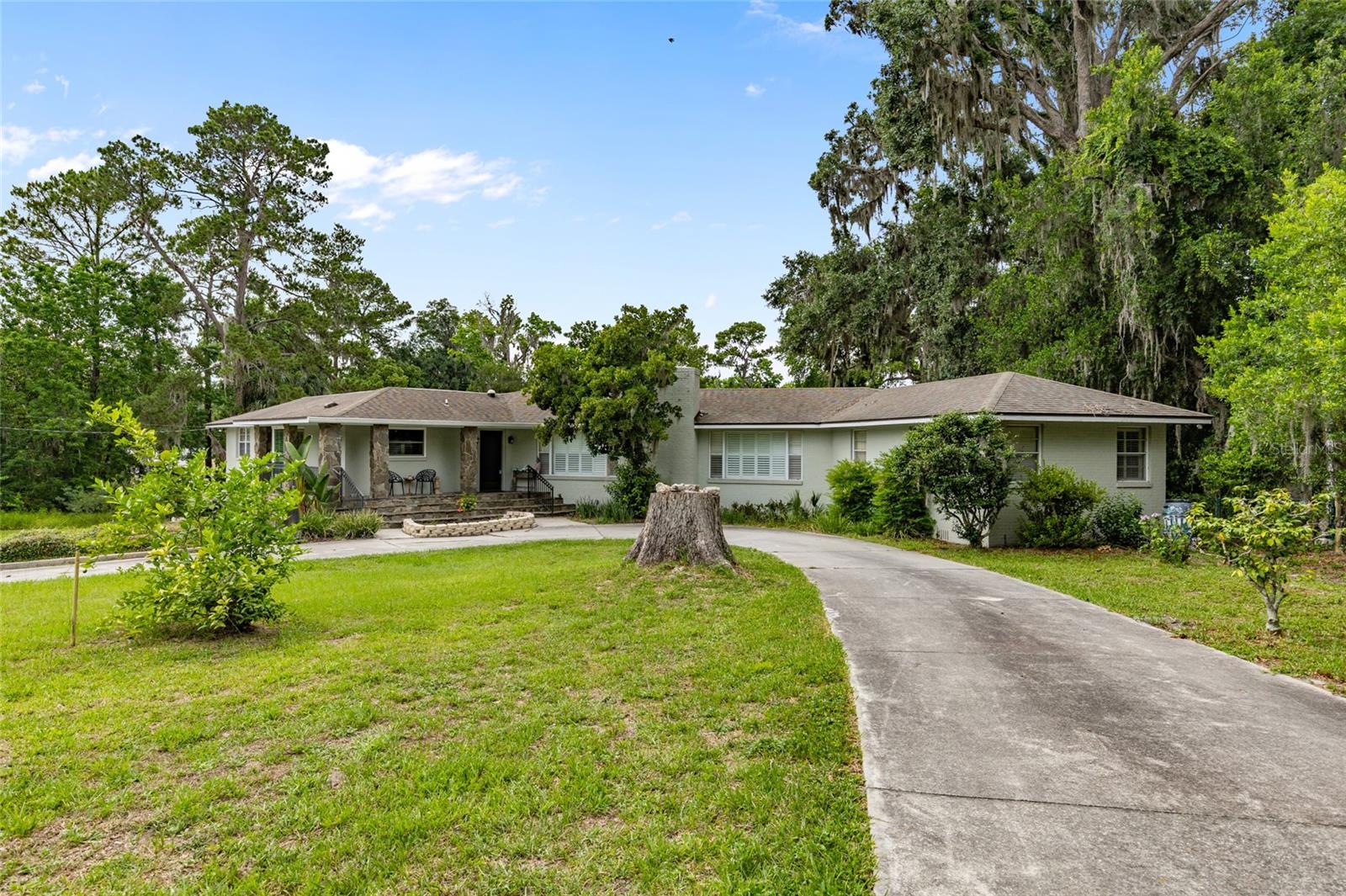 LAKE VILLAS - Residential