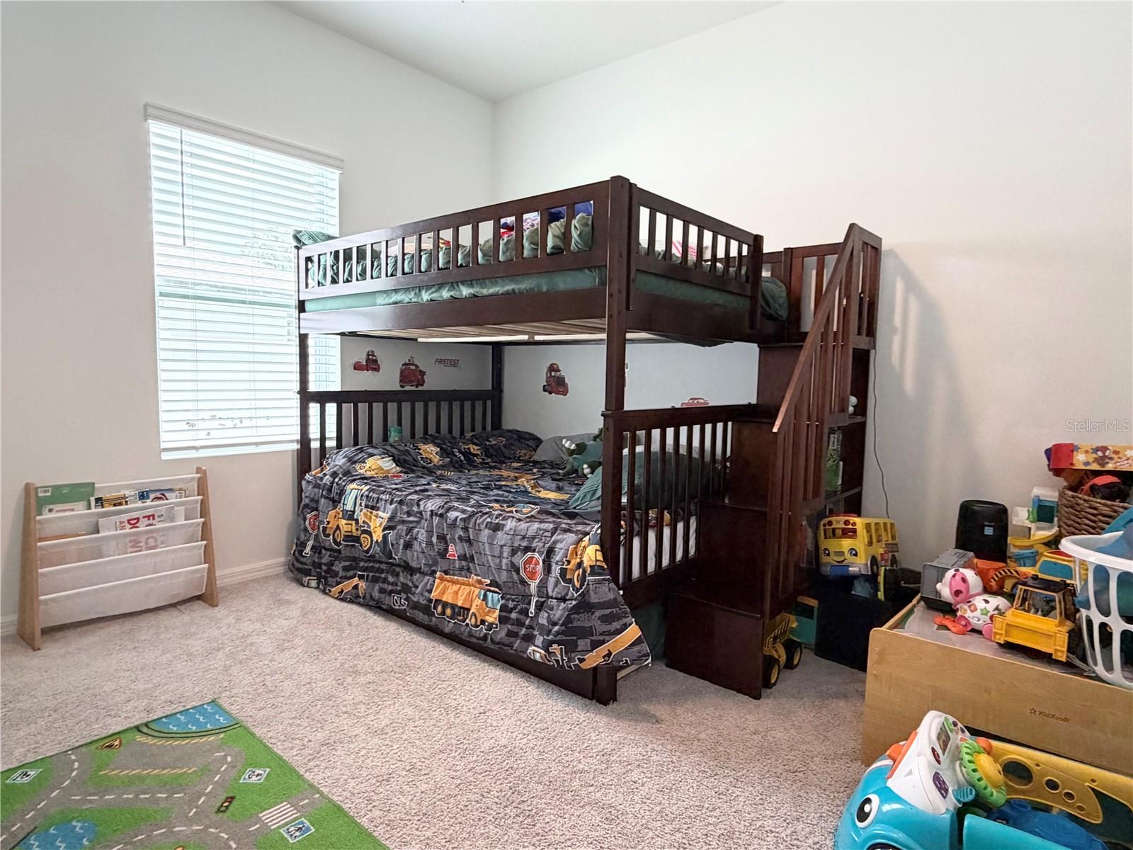 HAMPTON OAKS - Residential
