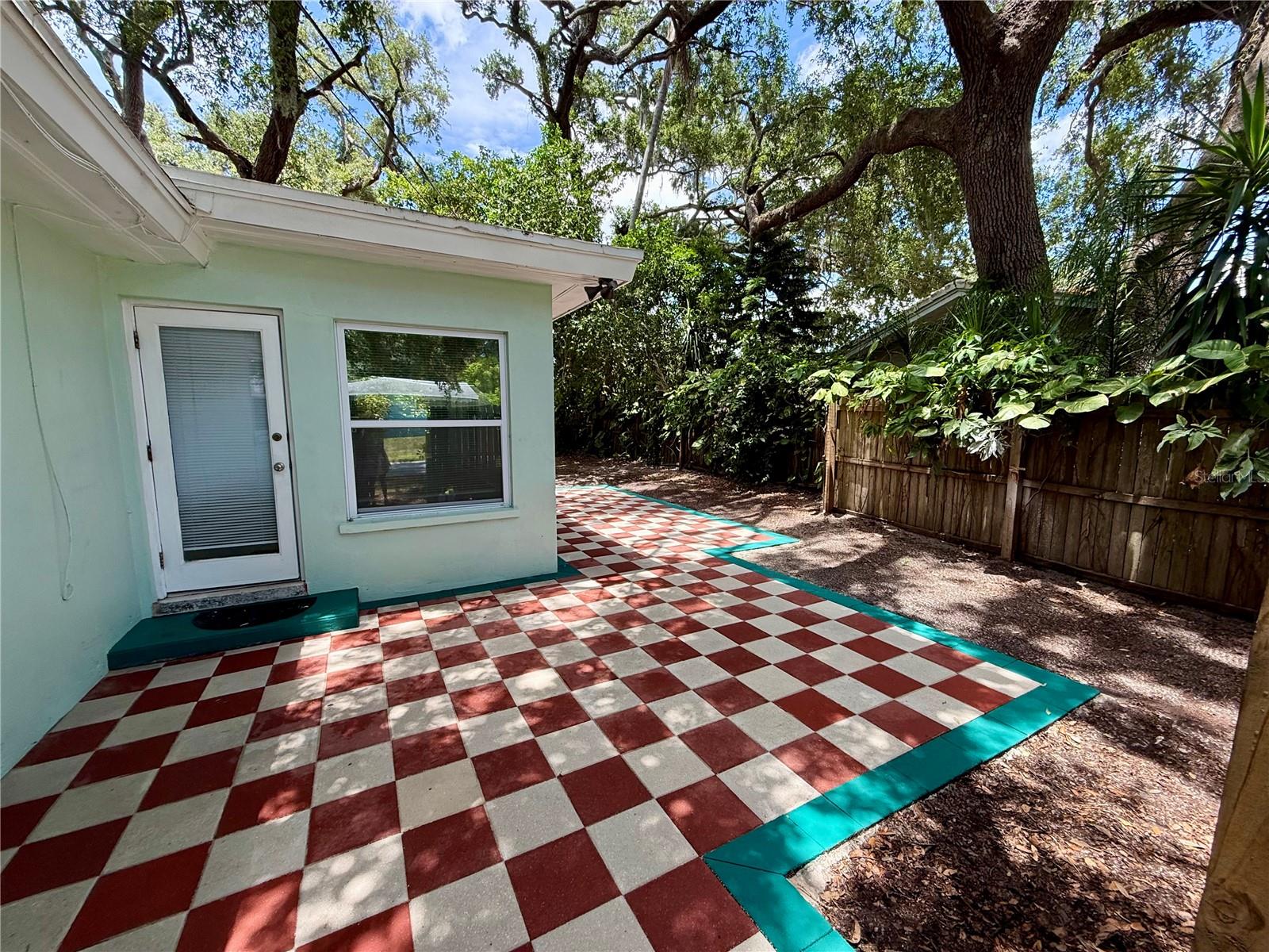 DUNEDIN LAKEWOOD ESTATES - Residential