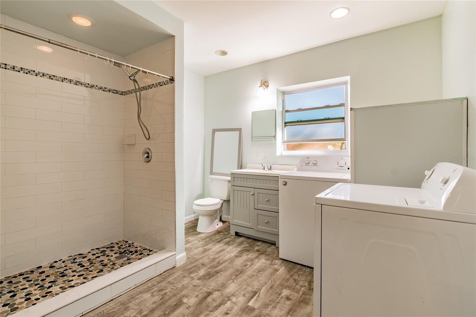 DUNEDIN LAKEWOOD ESTATES - Residential