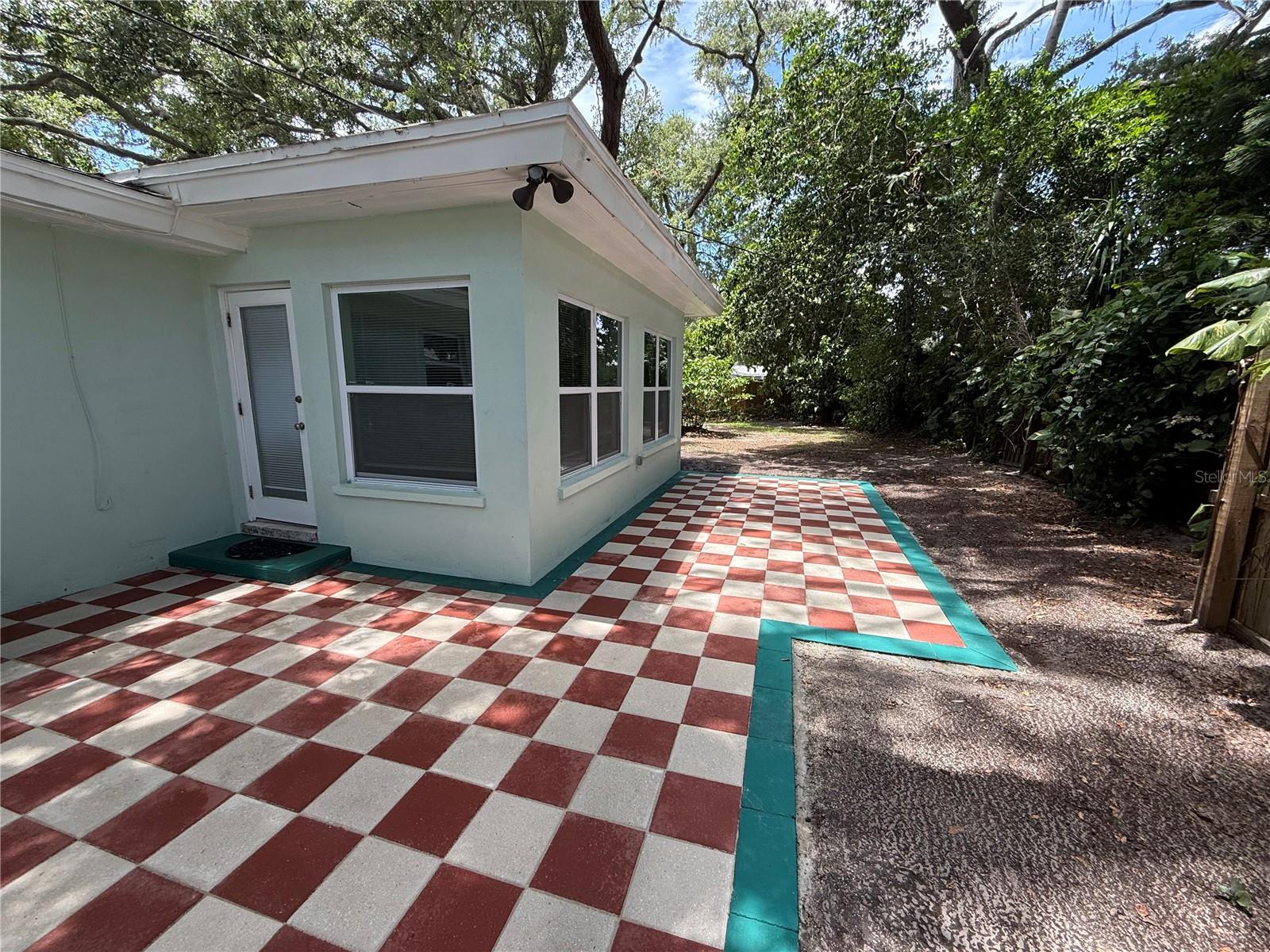 DUNEDIN LAKEWOOD ESTATES - Residential