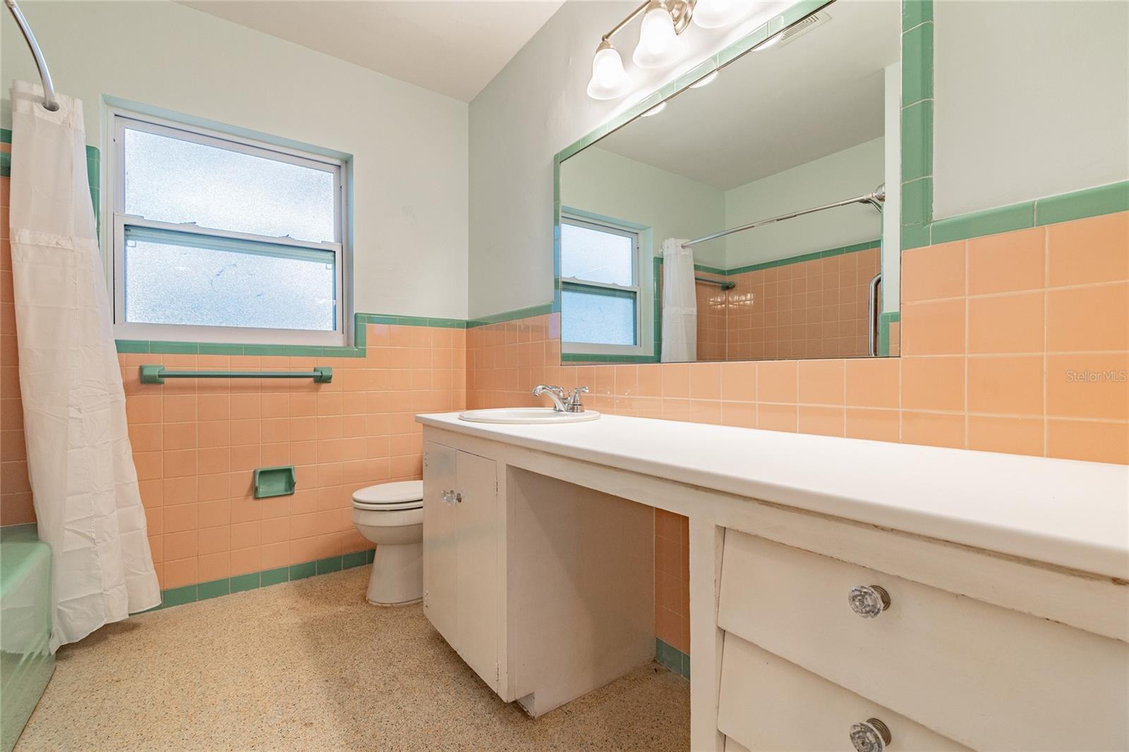 DUNEDIN LAKEWOOD ESTATES - Residential