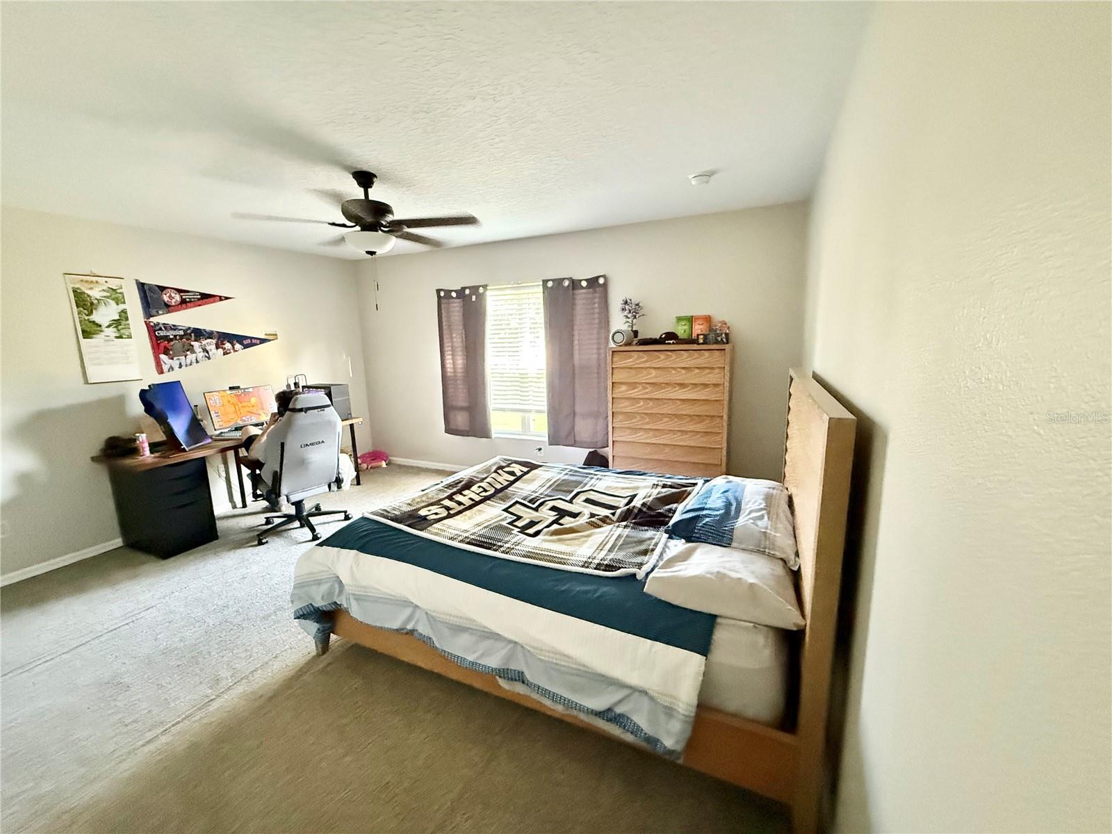 HAWTHORNE GLEN TWNHMS - Residential