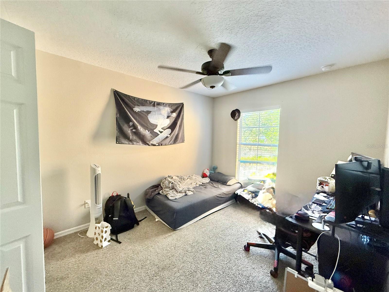 HAWTHORNE GLEN TWNHMS - Residential