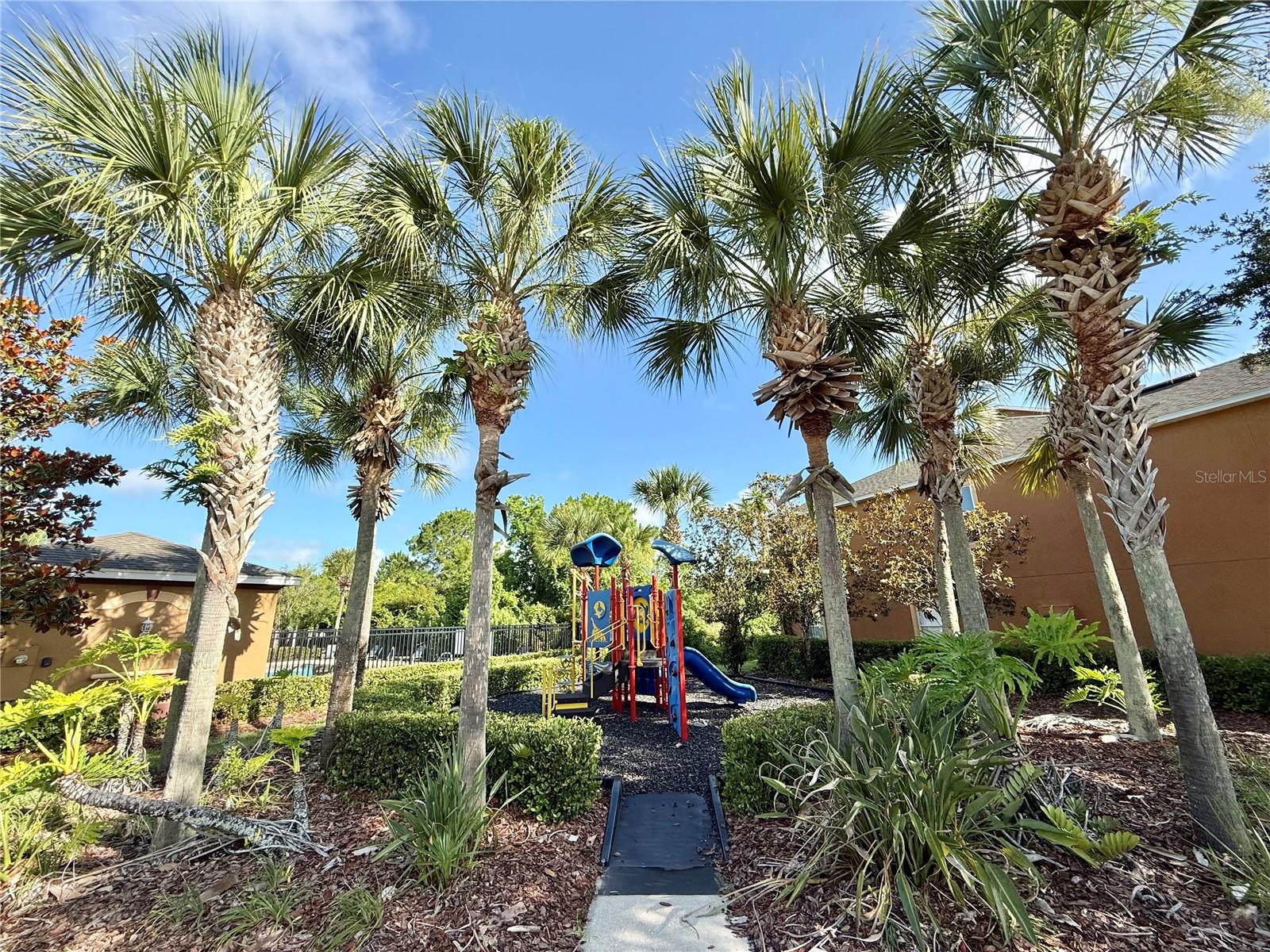 HAWTHORNE GLEN TWNHMS - Residential