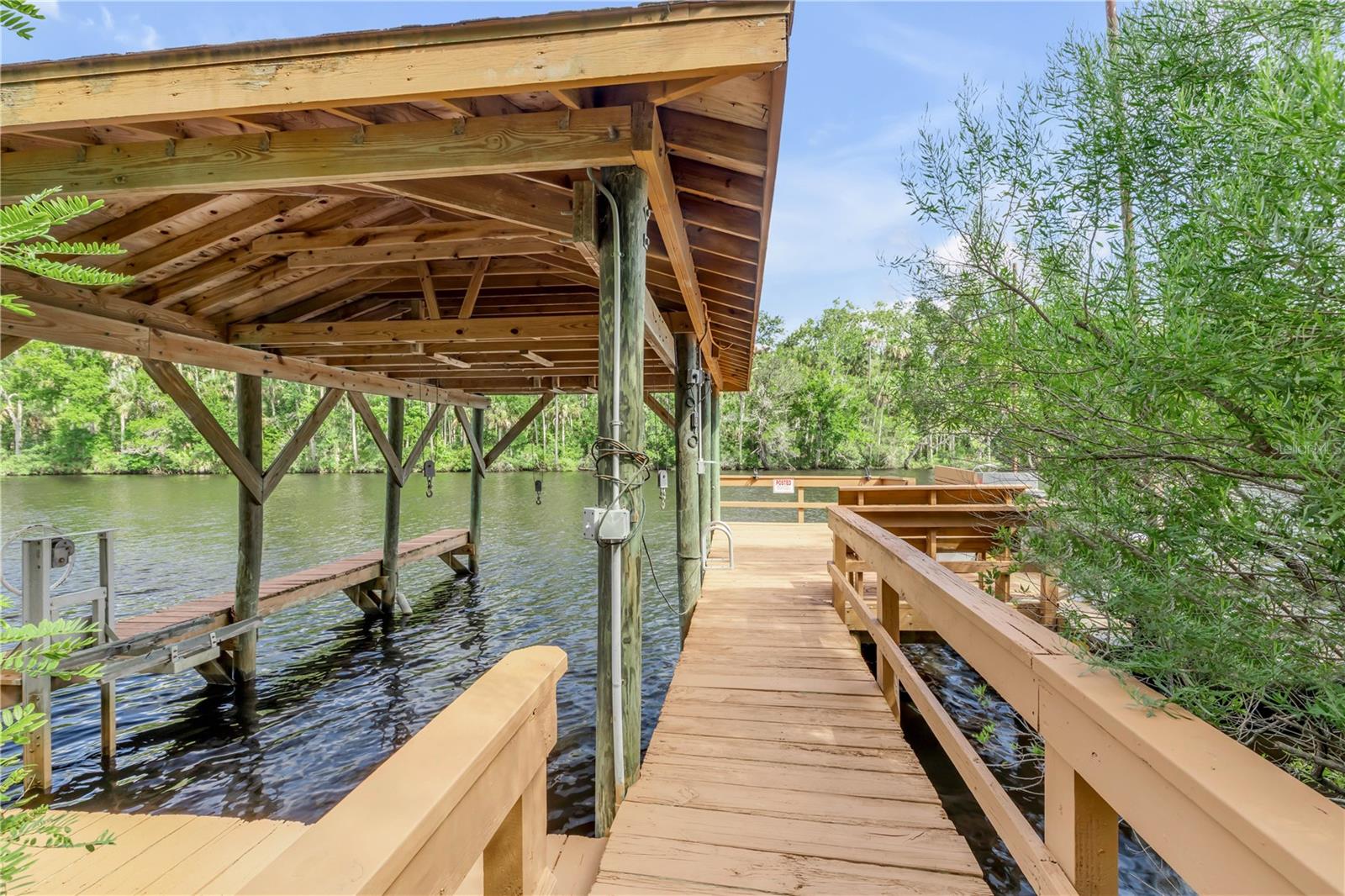 LOST CREEK - Residential