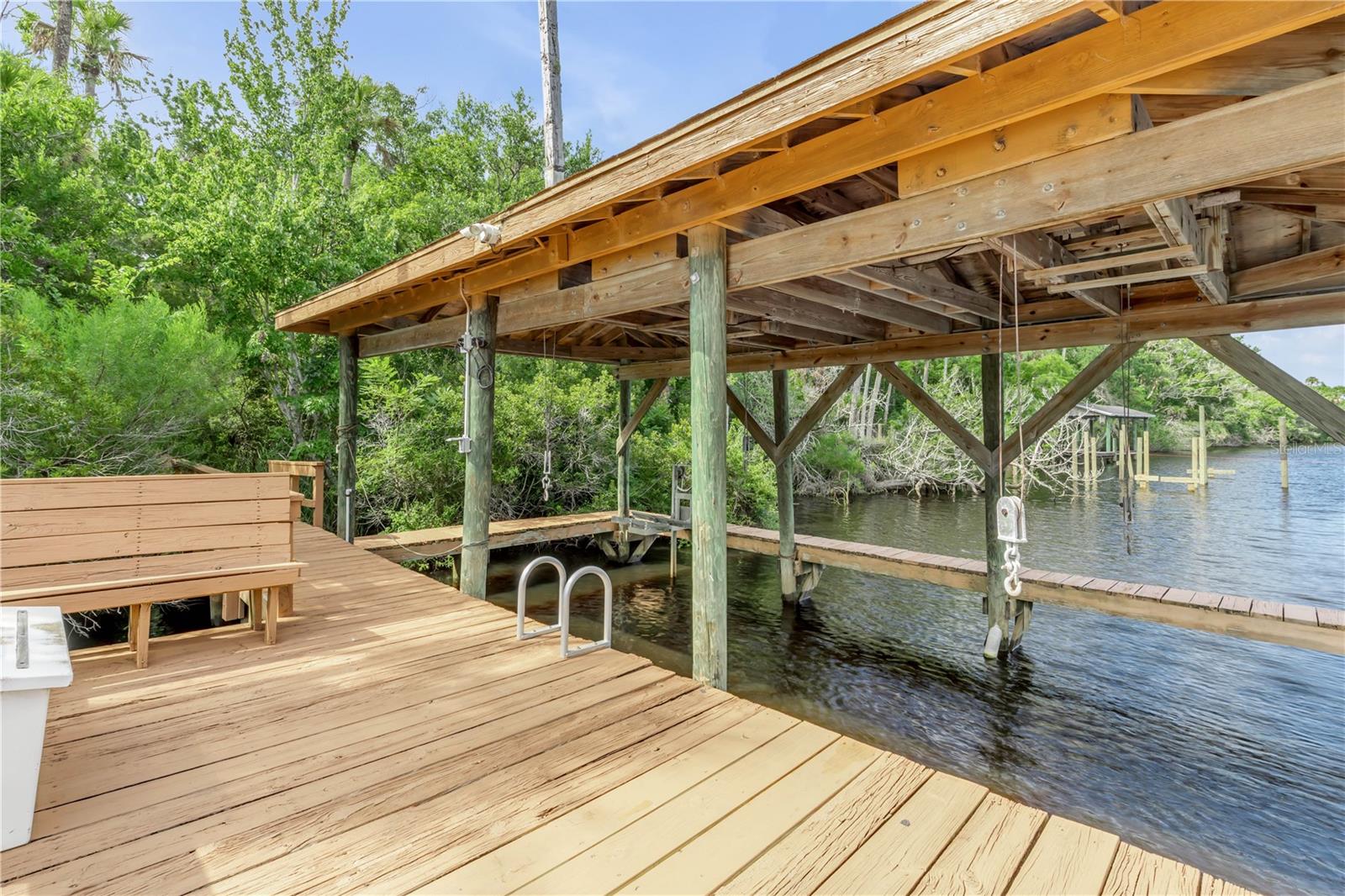 LOST CREEK - Residential