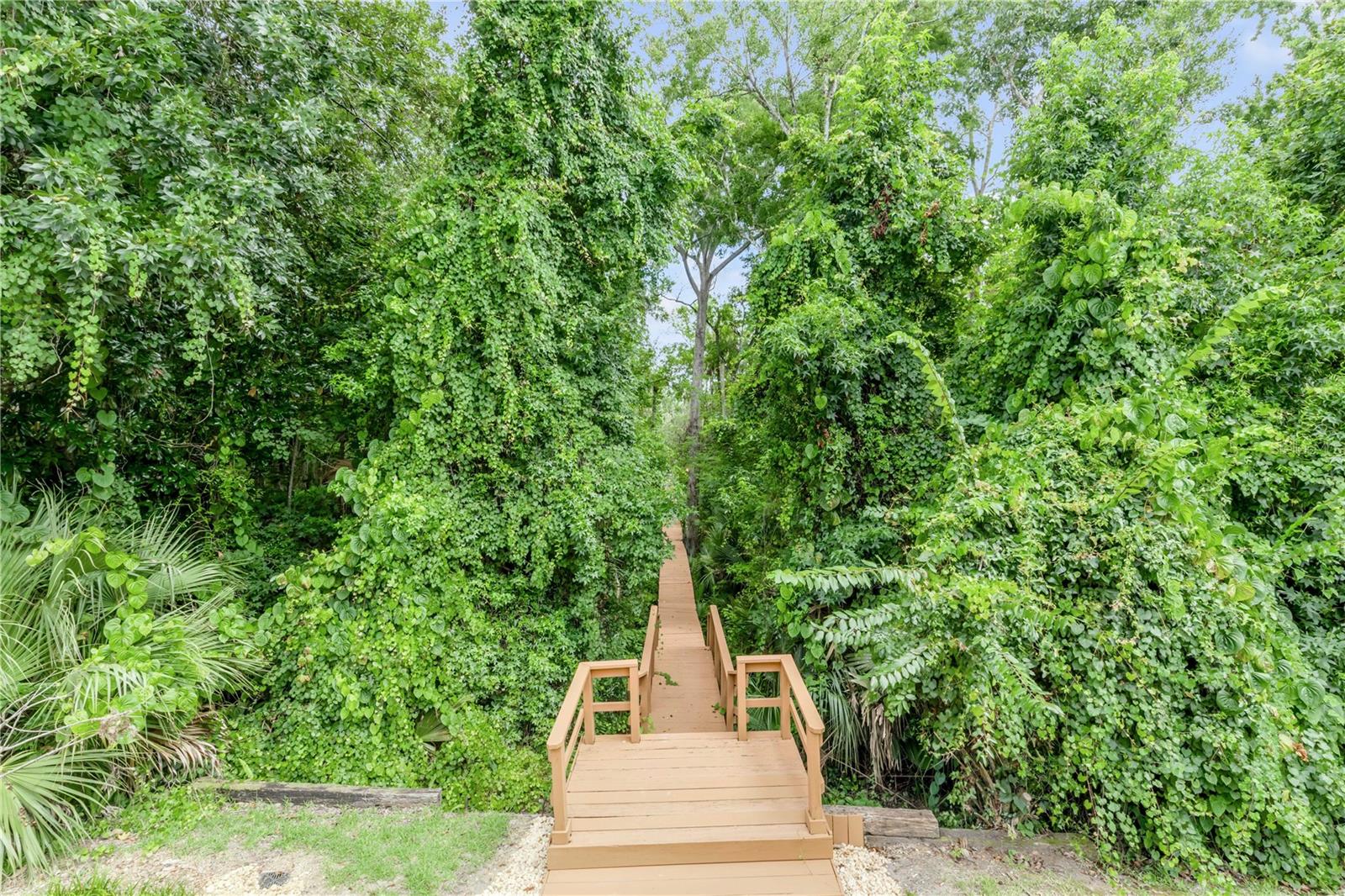 LOST CREEK - Residential
