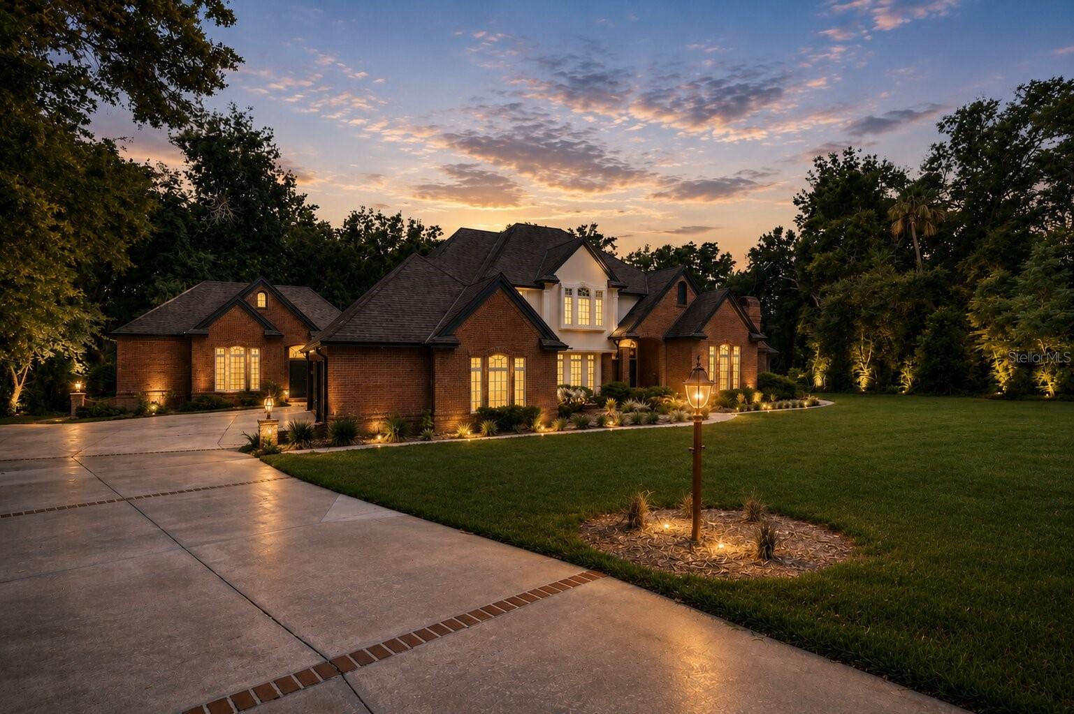 LOST CREEK - Residential