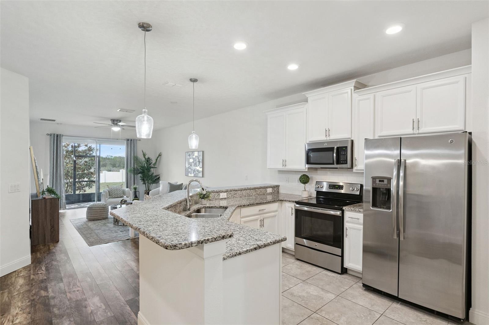 HERITAGE HILLS - Residential