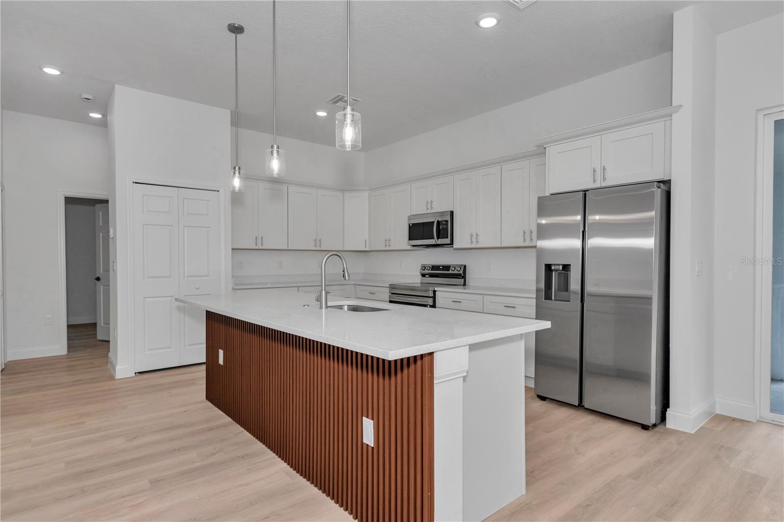 CITRUS SPGS UNIT 07 - Residential