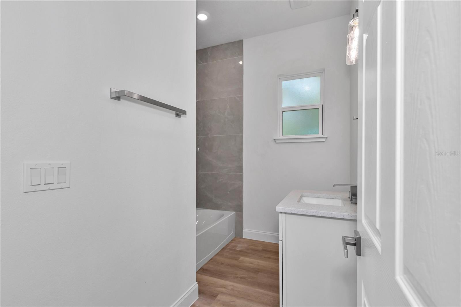 CITRUS SPGS UNIT 07 - Residential
