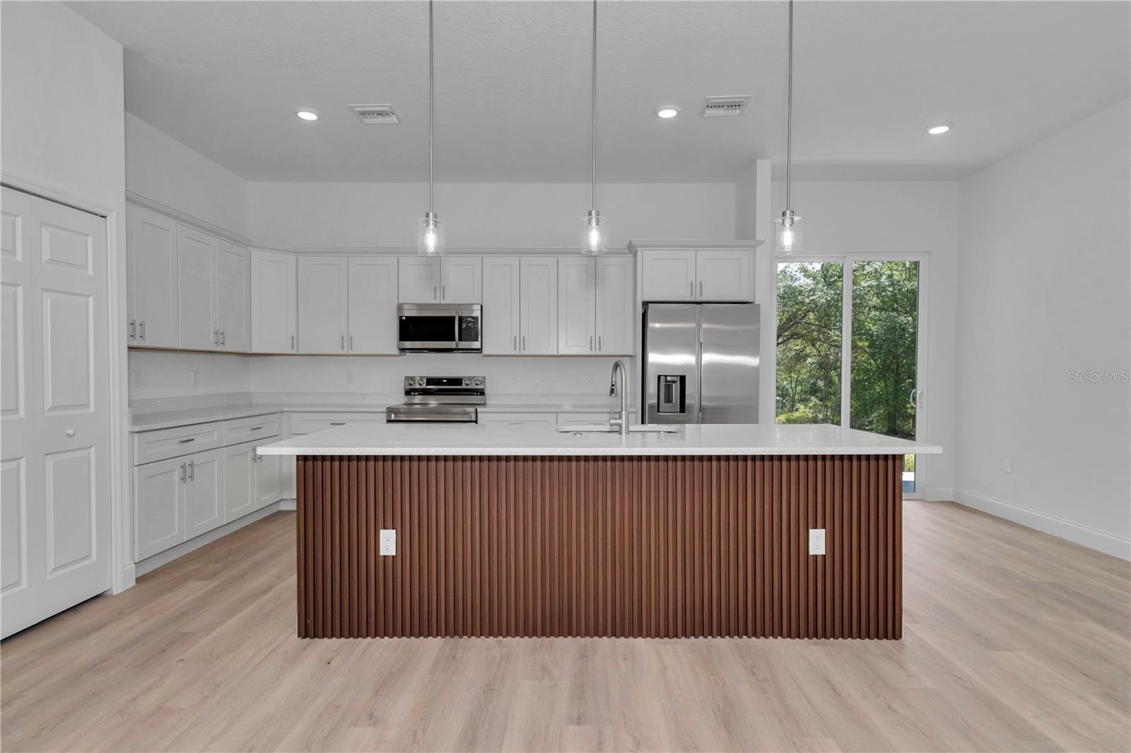 CITRUS SPGS UNIT 07 - Residential