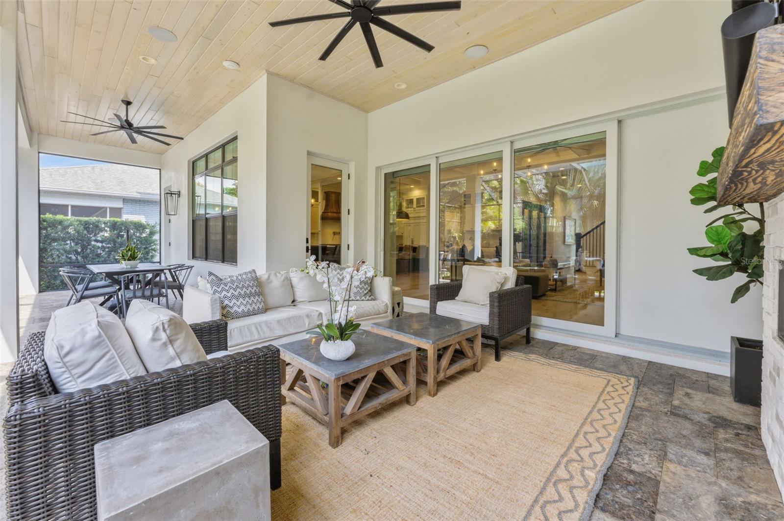 PALM PARK - Residential