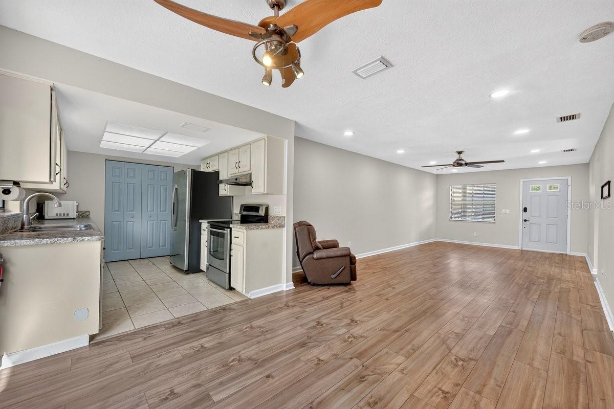 PELICAN COVE WEST PH I - Residential