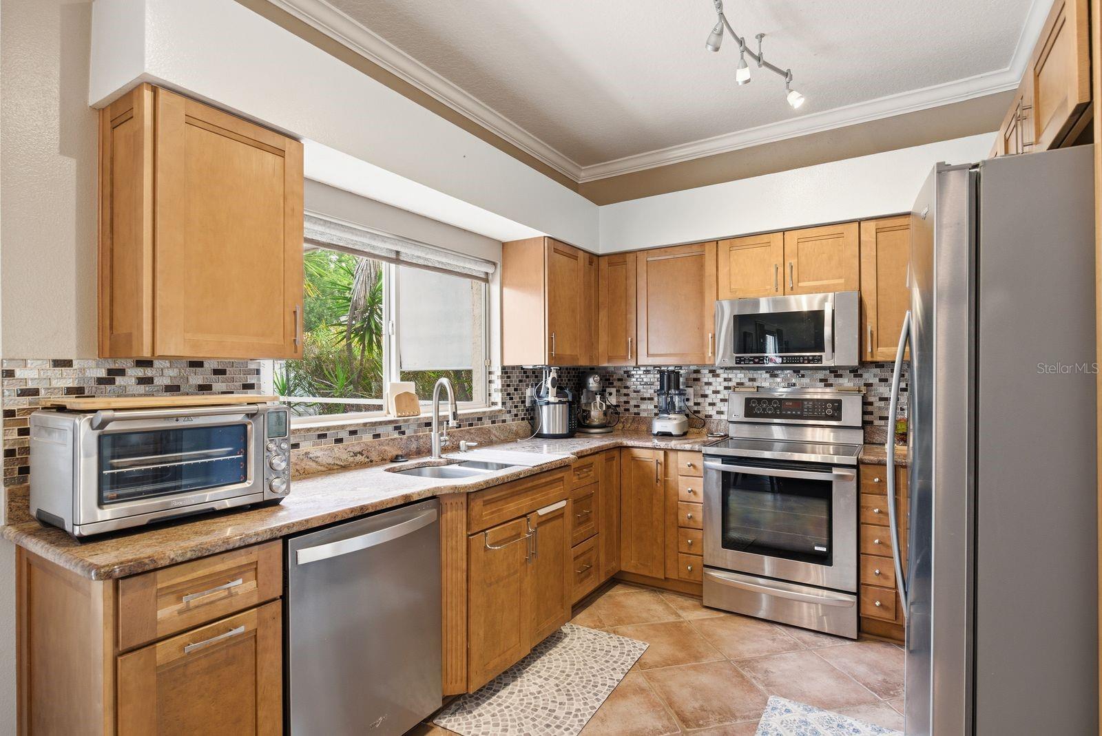 BAY ARBOR - Residential