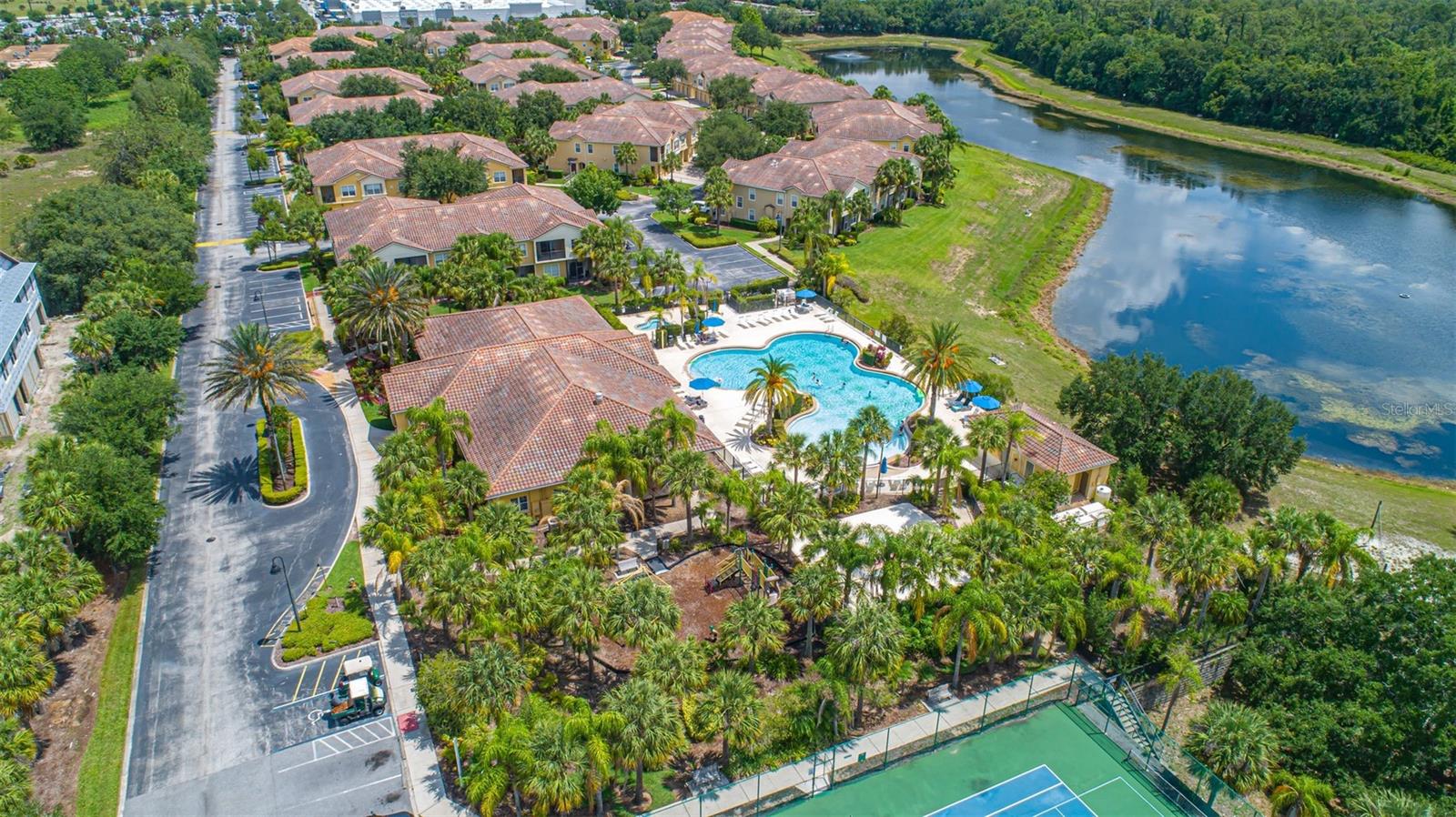 OAKWATER CONDO PH 20-23 - Residential