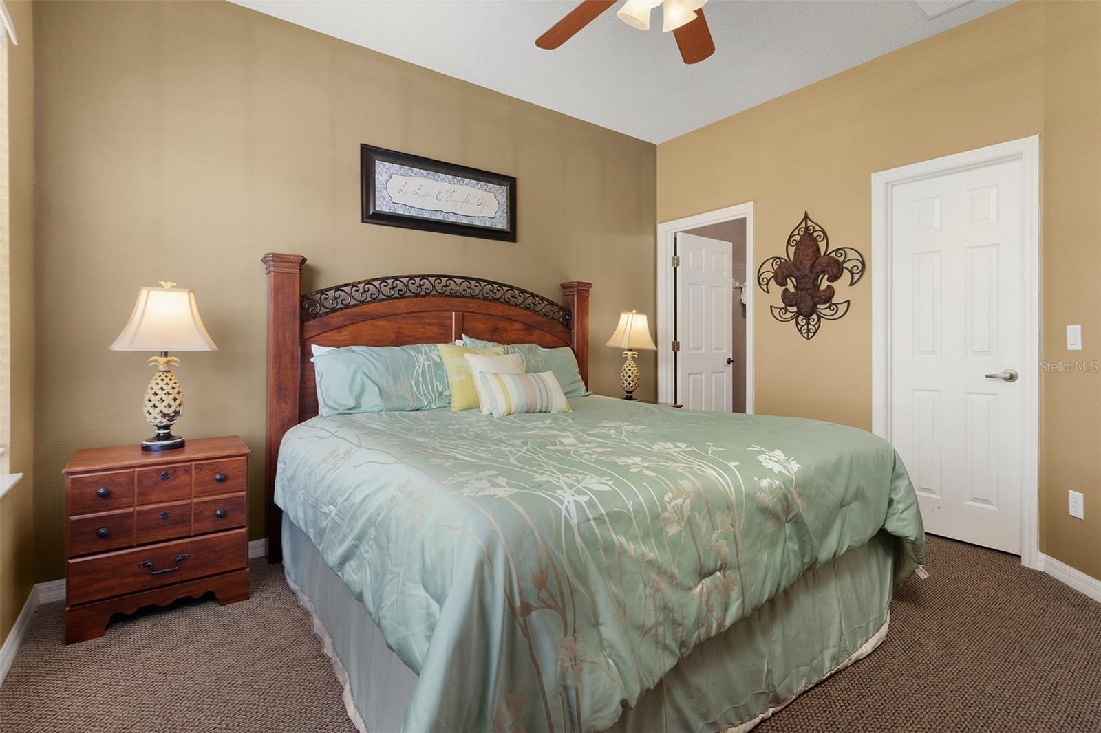 OAKWATER CONDO PH 20-23 - Residential