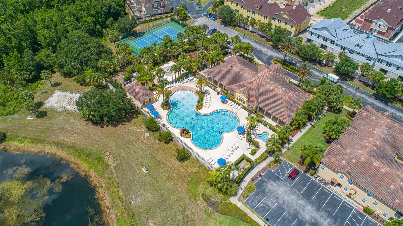 OAKWATER CONDO PH 20-23 - Residential