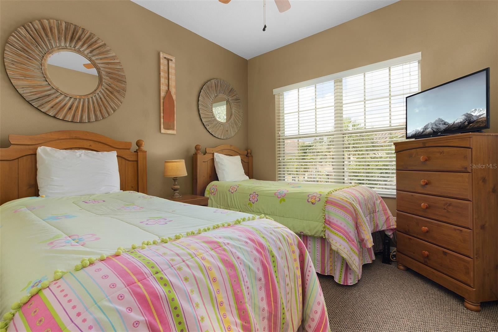OAKWATER CONDO PH 20-23 - Residential
