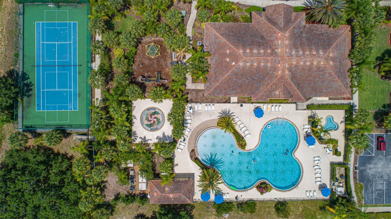 OAKWATER CONDO PH 20-23 - Residential