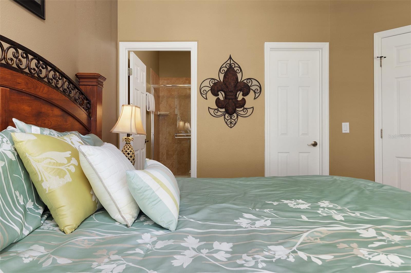 OAKWATER CONDO PH 20-23 - Residential